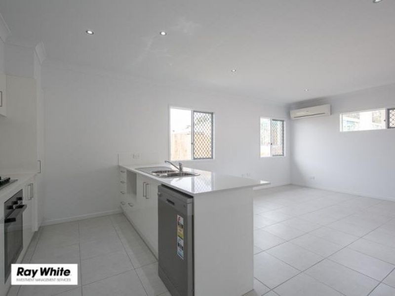 35 Mount Barney Crescent, Park Ridge, QLD 4125