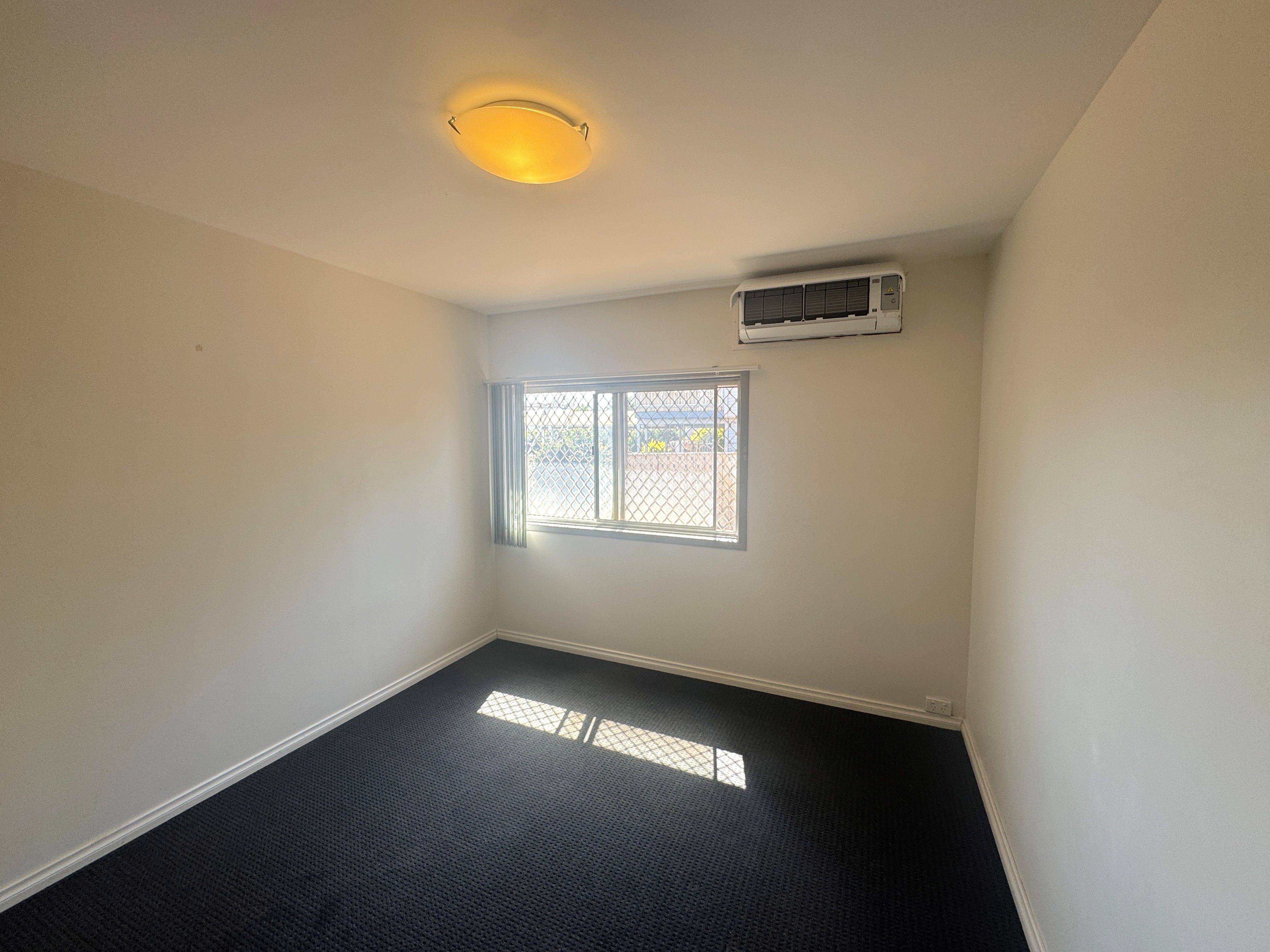 66 Robinson Street — photo 15 of 30