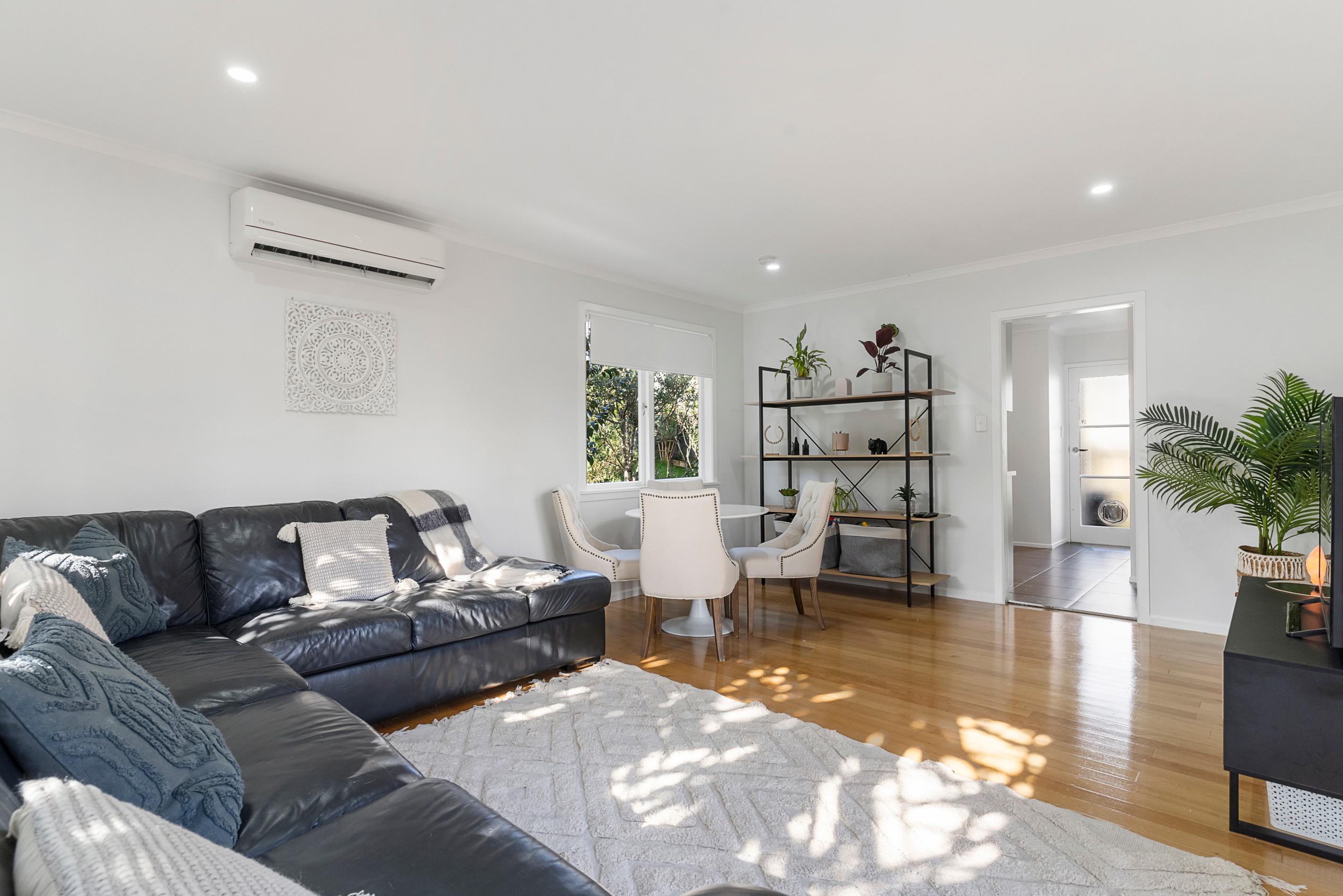 1/8 Robbies Road, Shelly Park, Manukau City