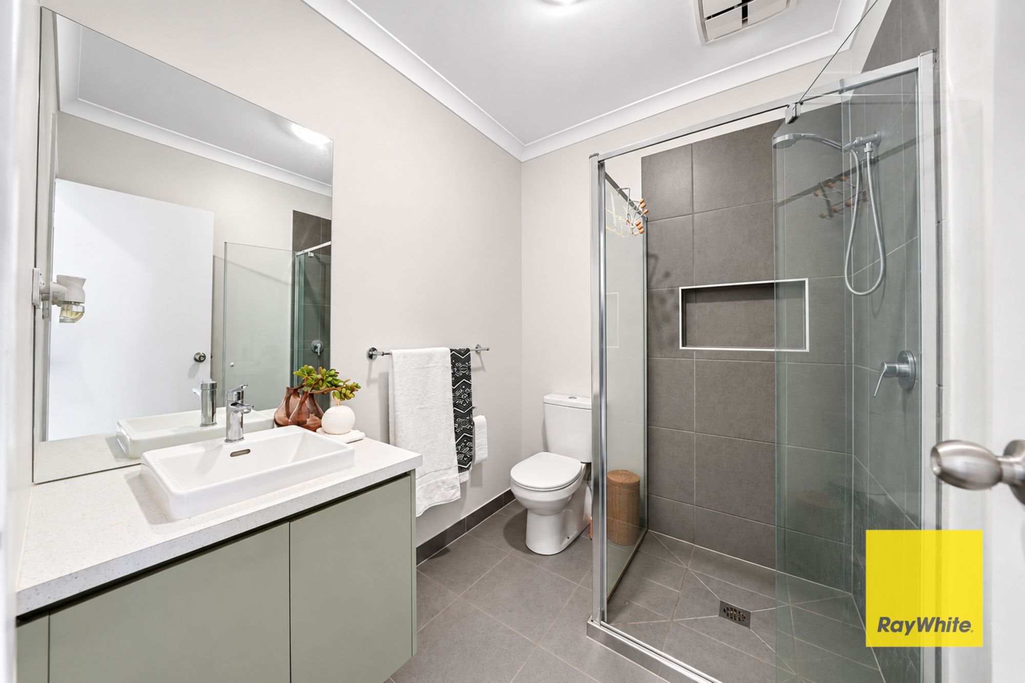19 Arden Crescent — photo 18 of 26