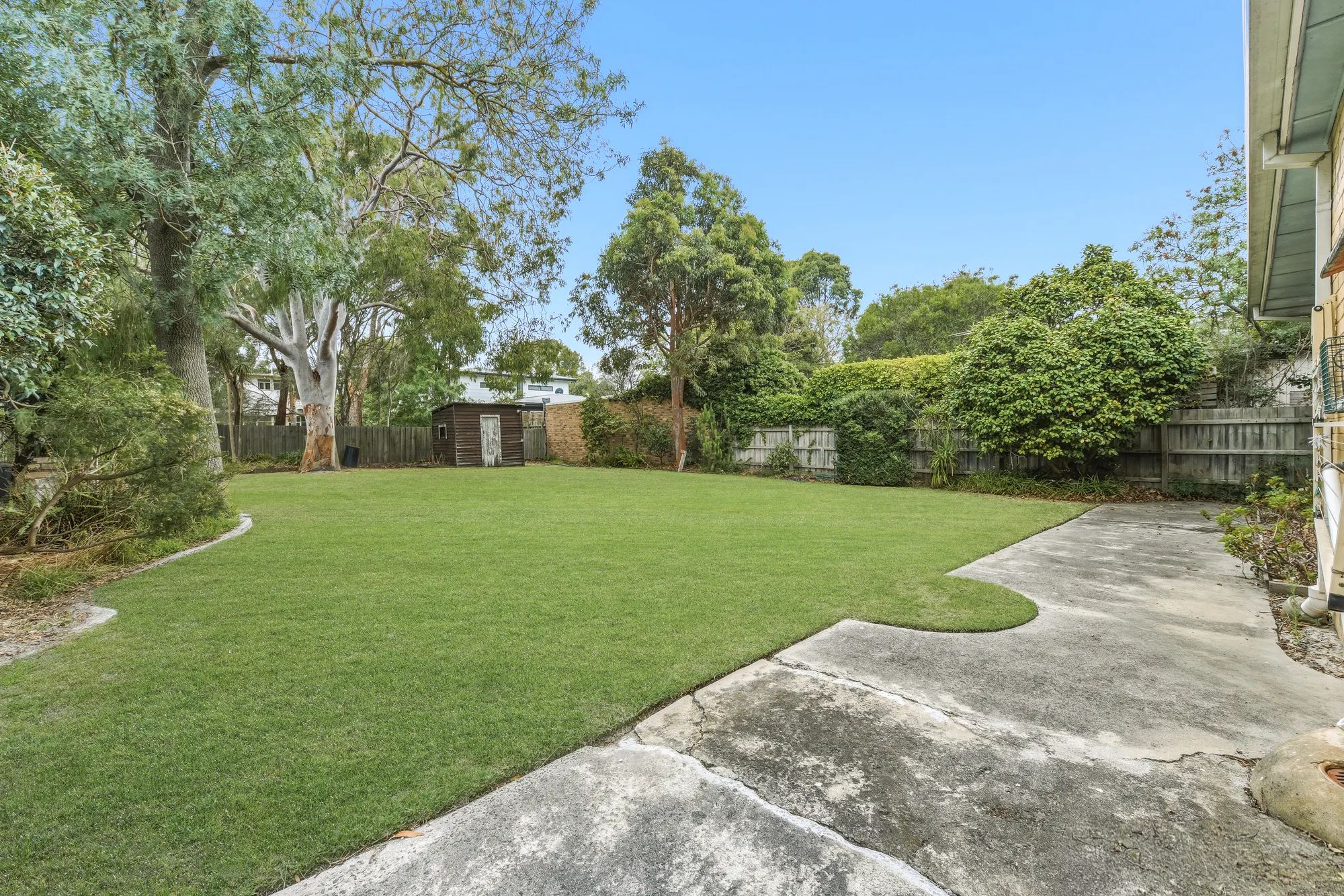 17 Tibbles Street — photo 10 of 11