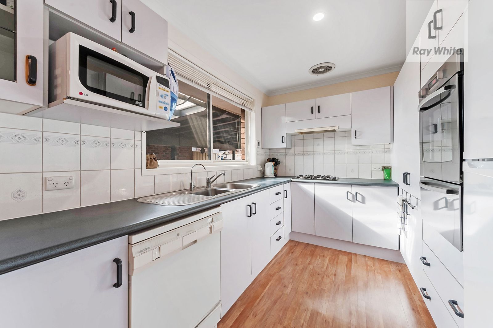 28 Bank Street, Craigieburn, VIC 3064