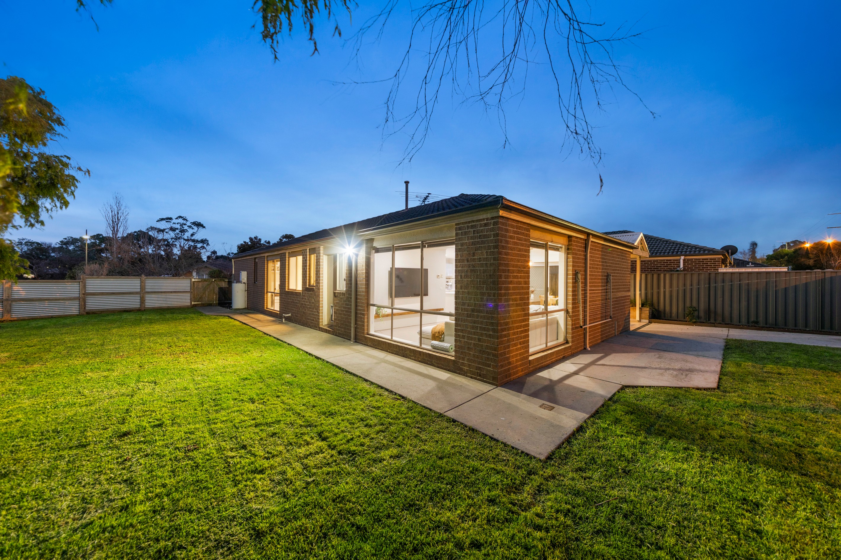 2 Wild Cherry Avenue, Pakenham, VIC 3810