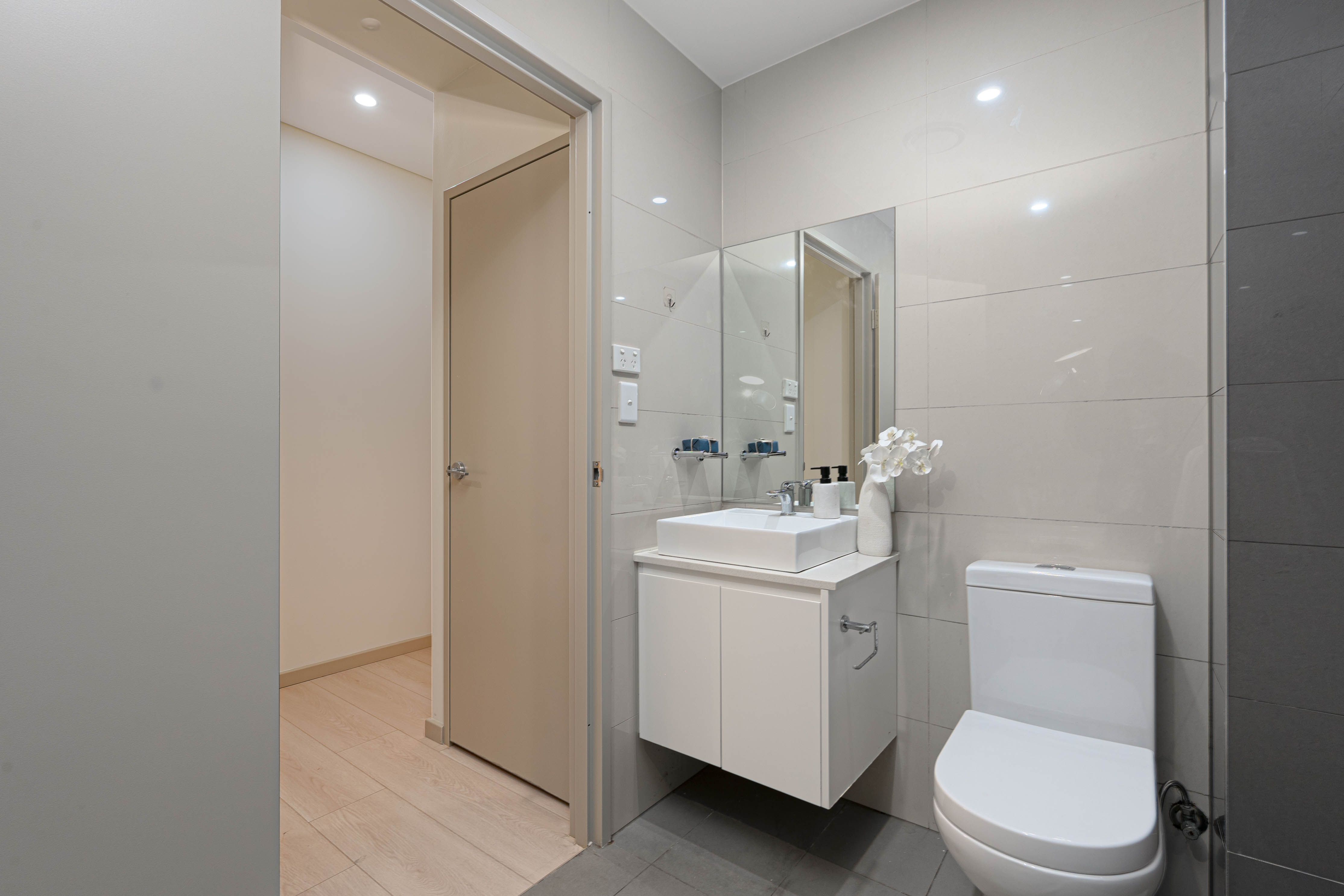 10/58-60 Keeler Street — photo 6 of 12