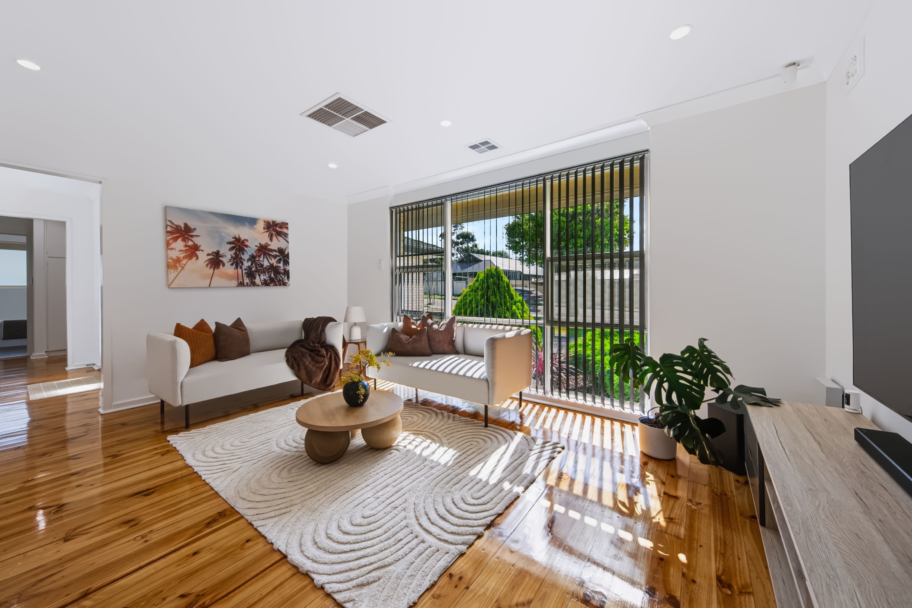 13 Dale Avenue — photo 3 of 20