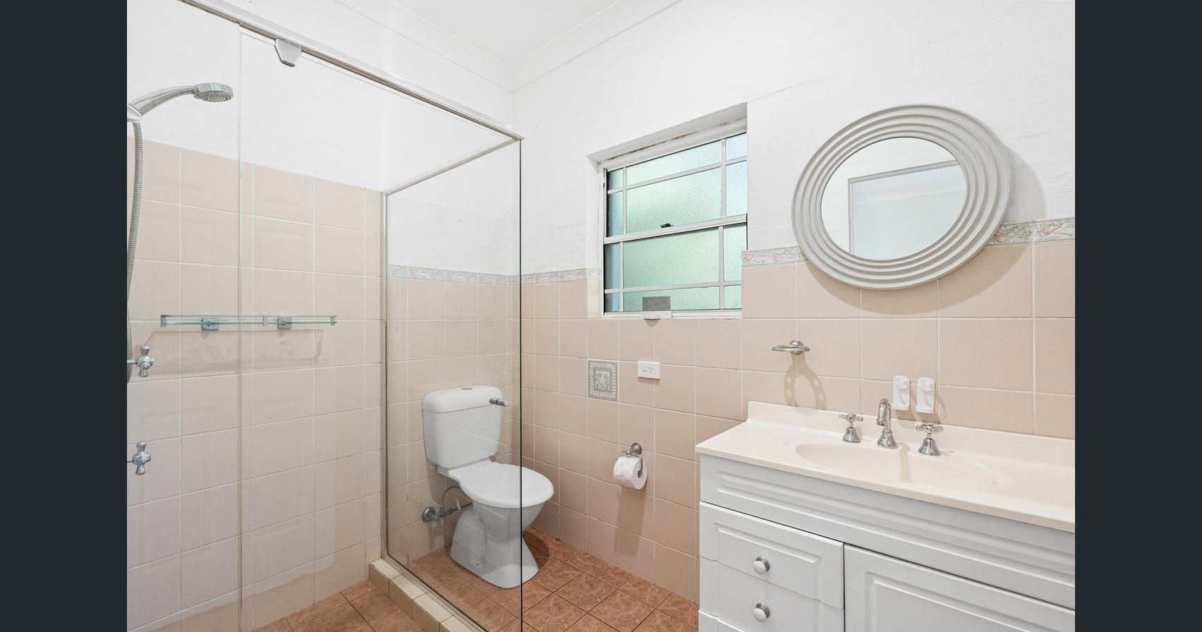60 Carlton Road — photo 11 of 15