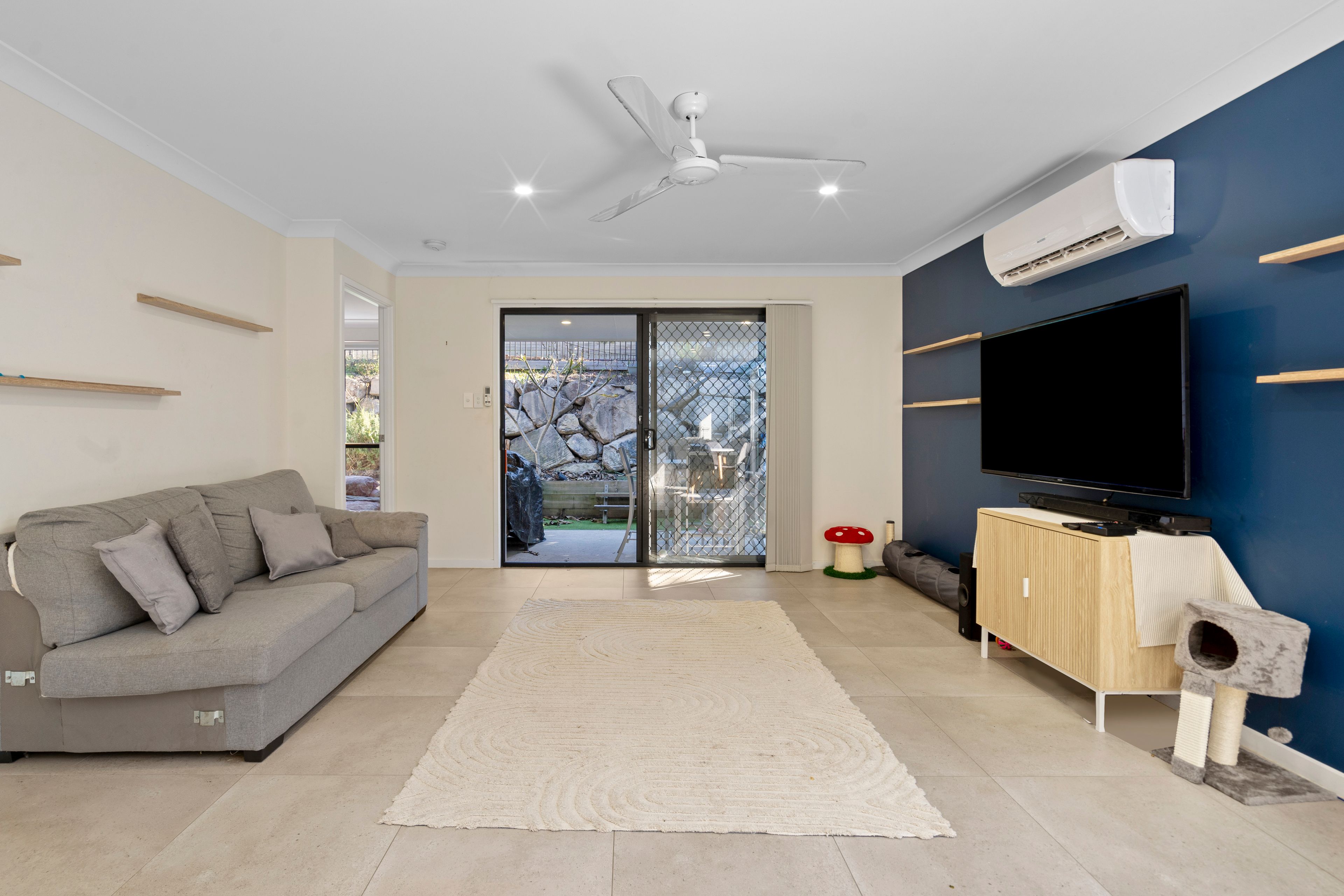 88 Pepper Tree Drive, Holmview, QLD 4207