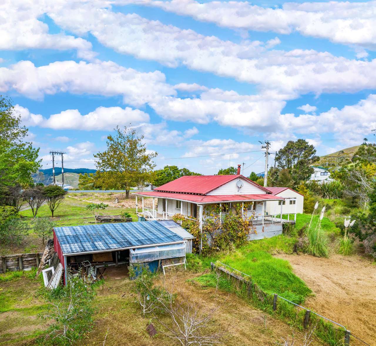 8 Mountain View Road, Hikurangi, Whangarei District Real Estate Ray