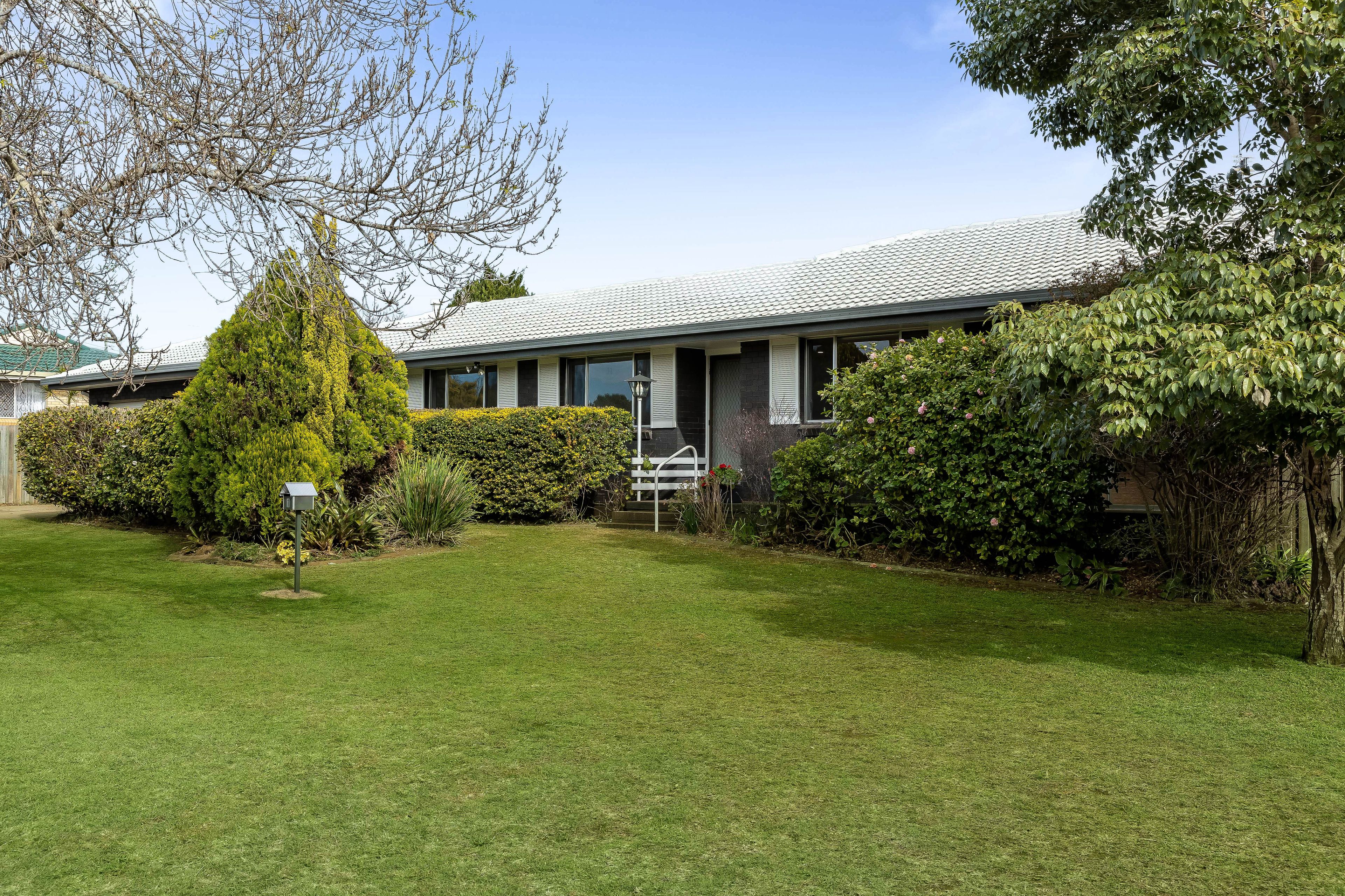1 Wessex Street, Harristown, QLD 4350