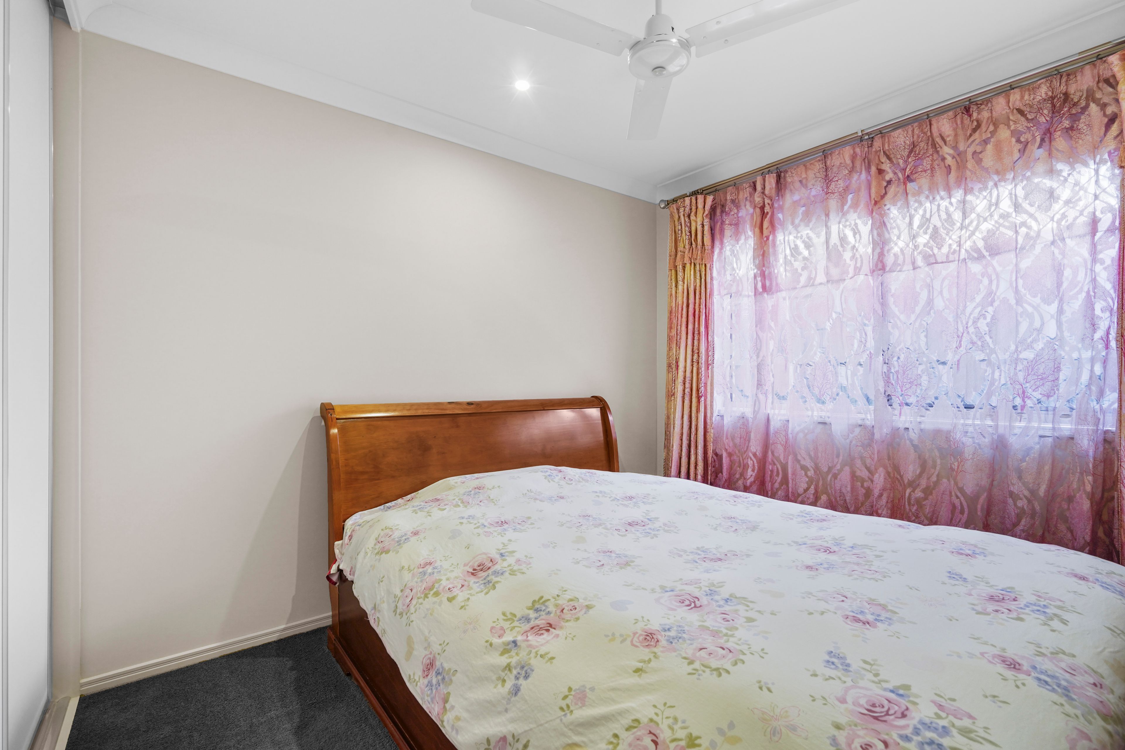 20 Kingsburgh Street — photo 9 of 15