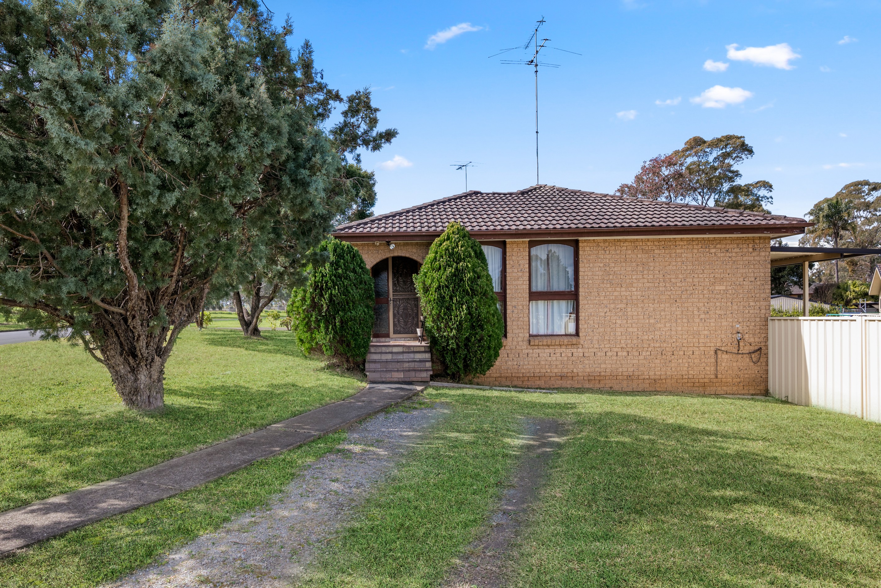 28 Oberon Crescent, South Penrith, NSW 2750