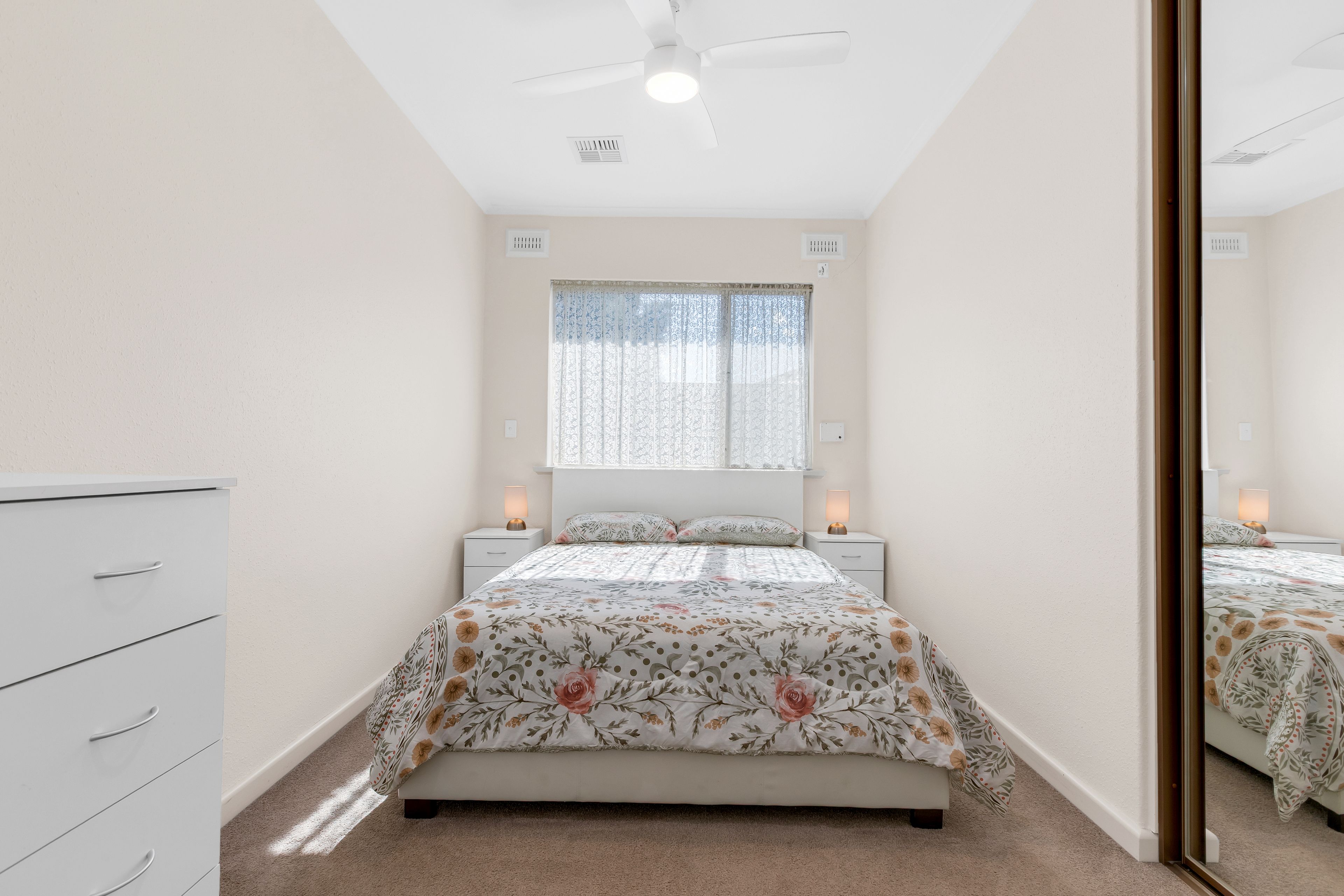 11 Montrose Avenue — photo 12 of 28