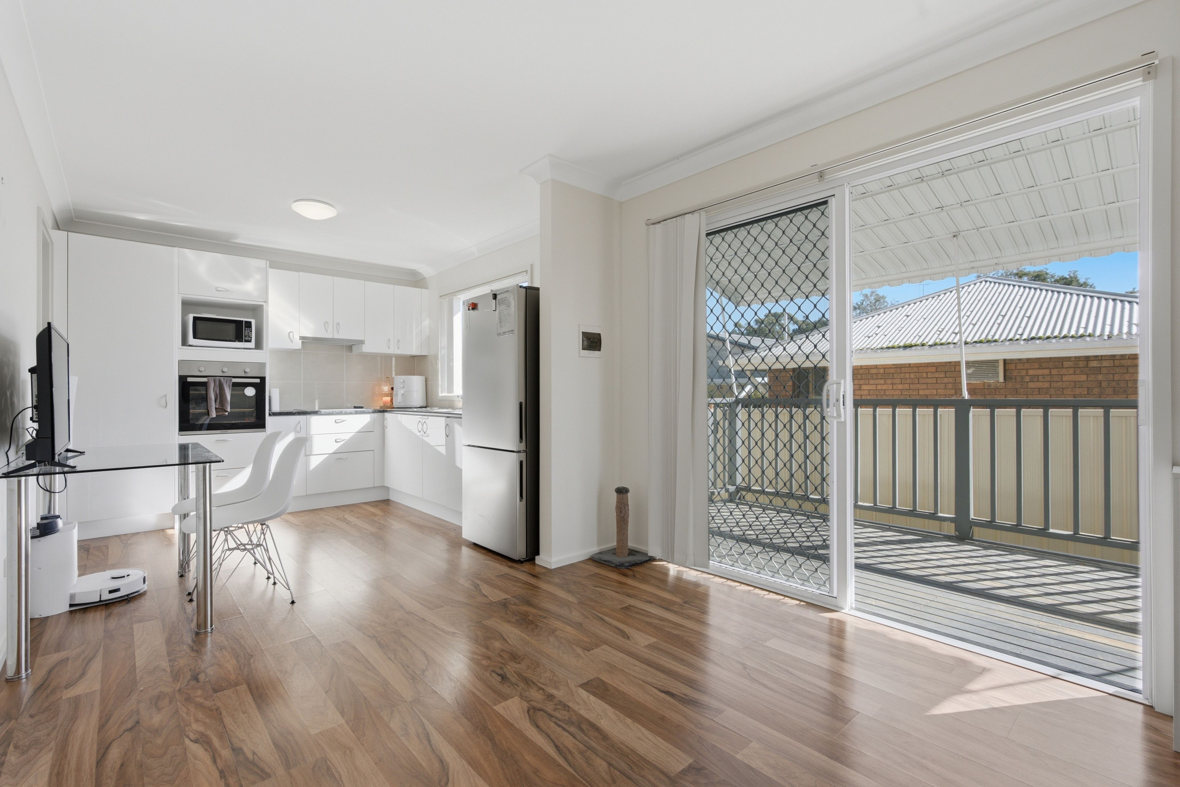 27 & 27a Cadonia Road — photo 15 of 23
