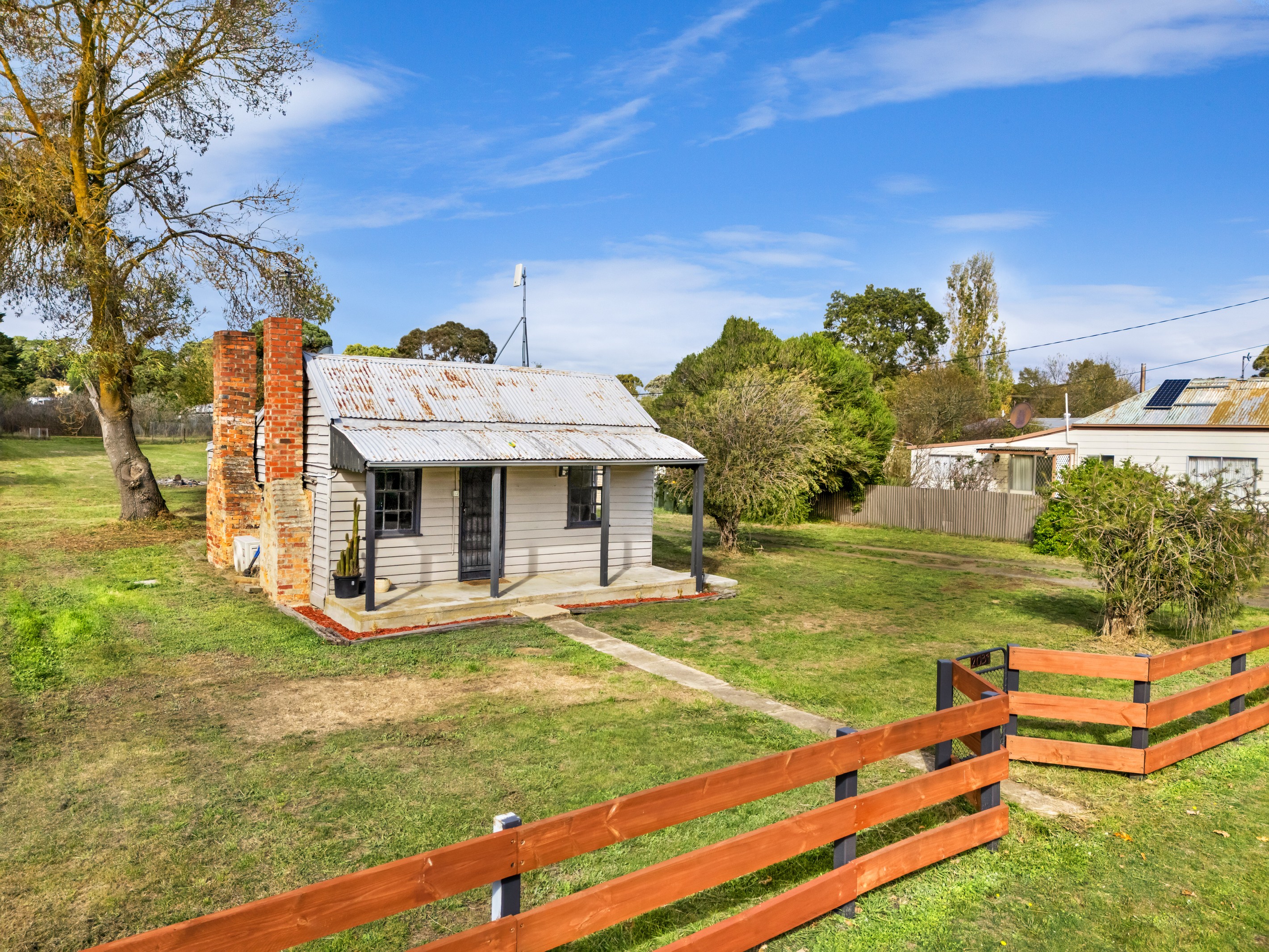 2039 Glenelg Highway, Scarsdale, VIC 3351
