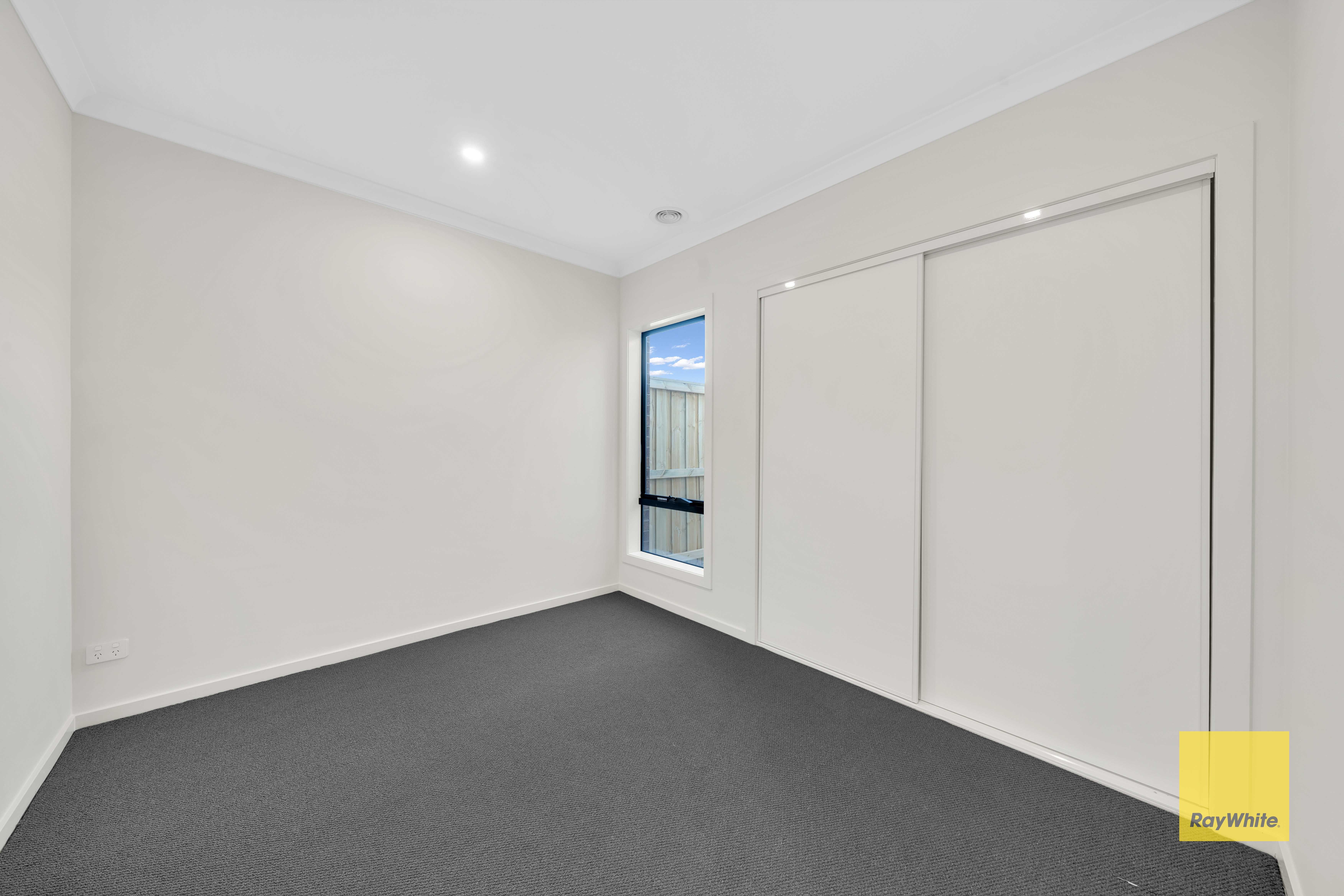 30 Fieldia Road — photo 6 of 10