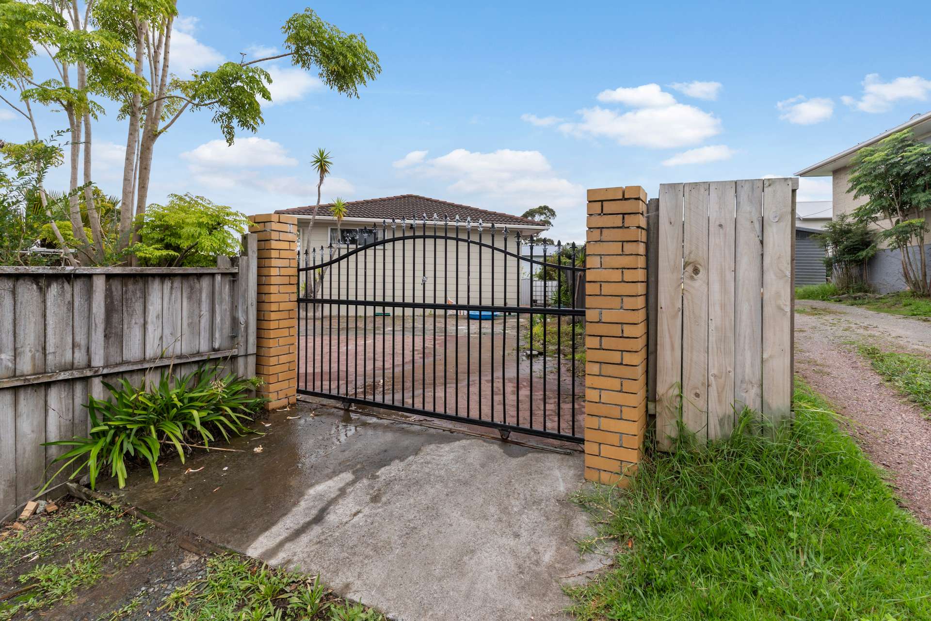 6 Hueglow Rise photo 17