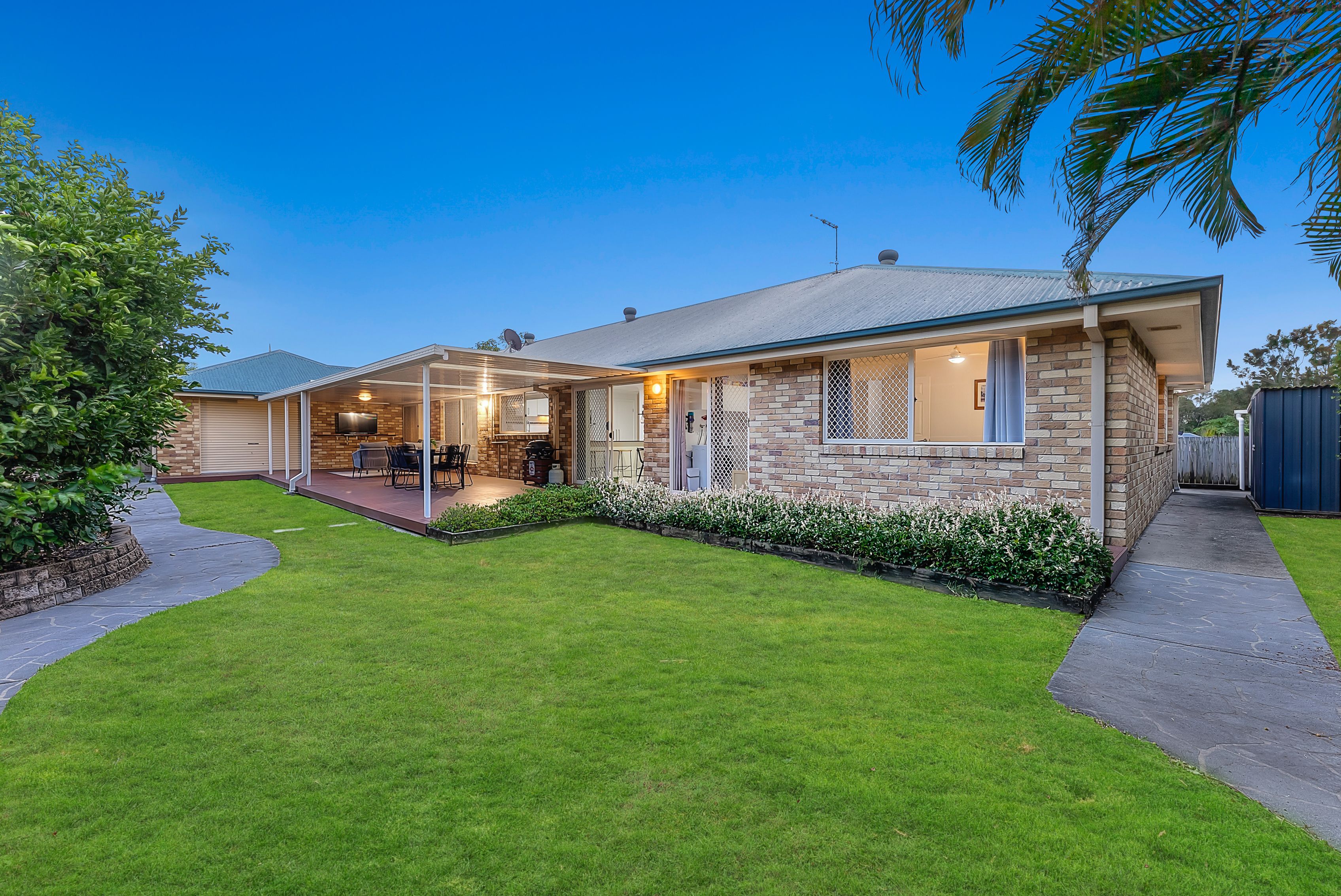 6 Barrier Street, North Lakes, QLD 4509