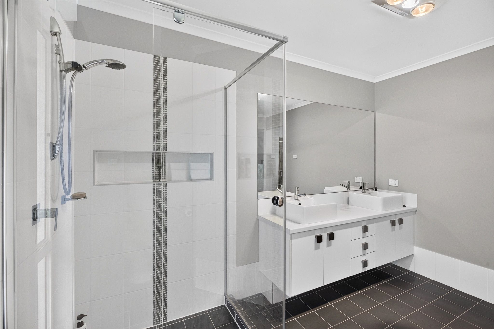 18 carden Street — photo 4 of 20