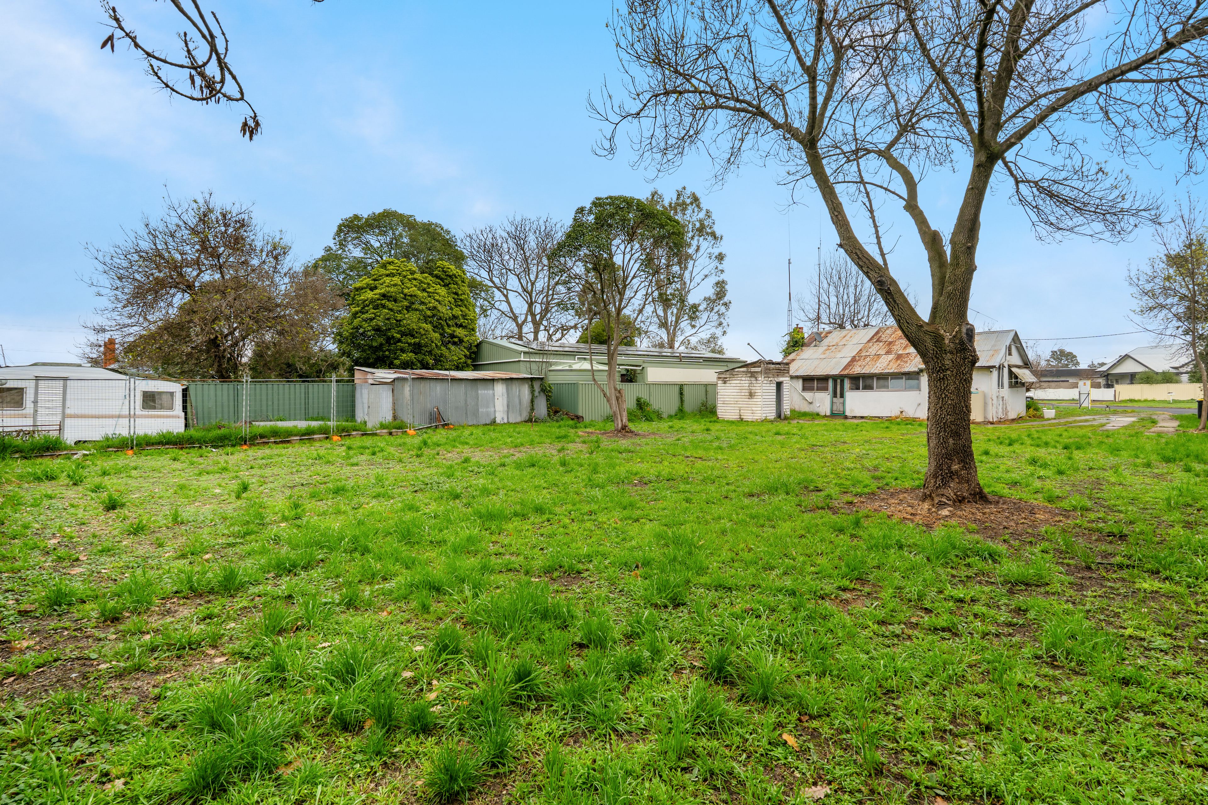 5 Howitt Avenue — photo 8 of 13