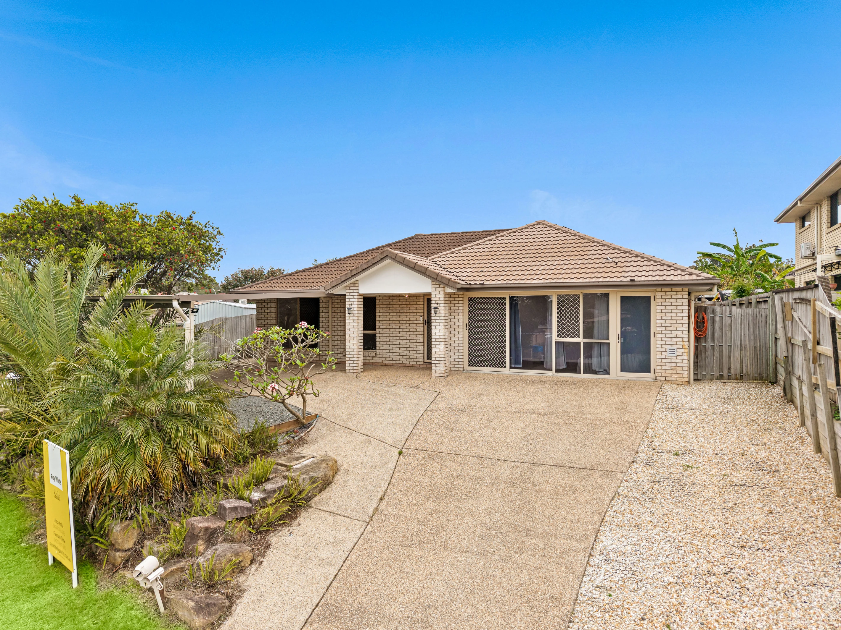 7 Zoe Place, Hillcrest, QLD 4118