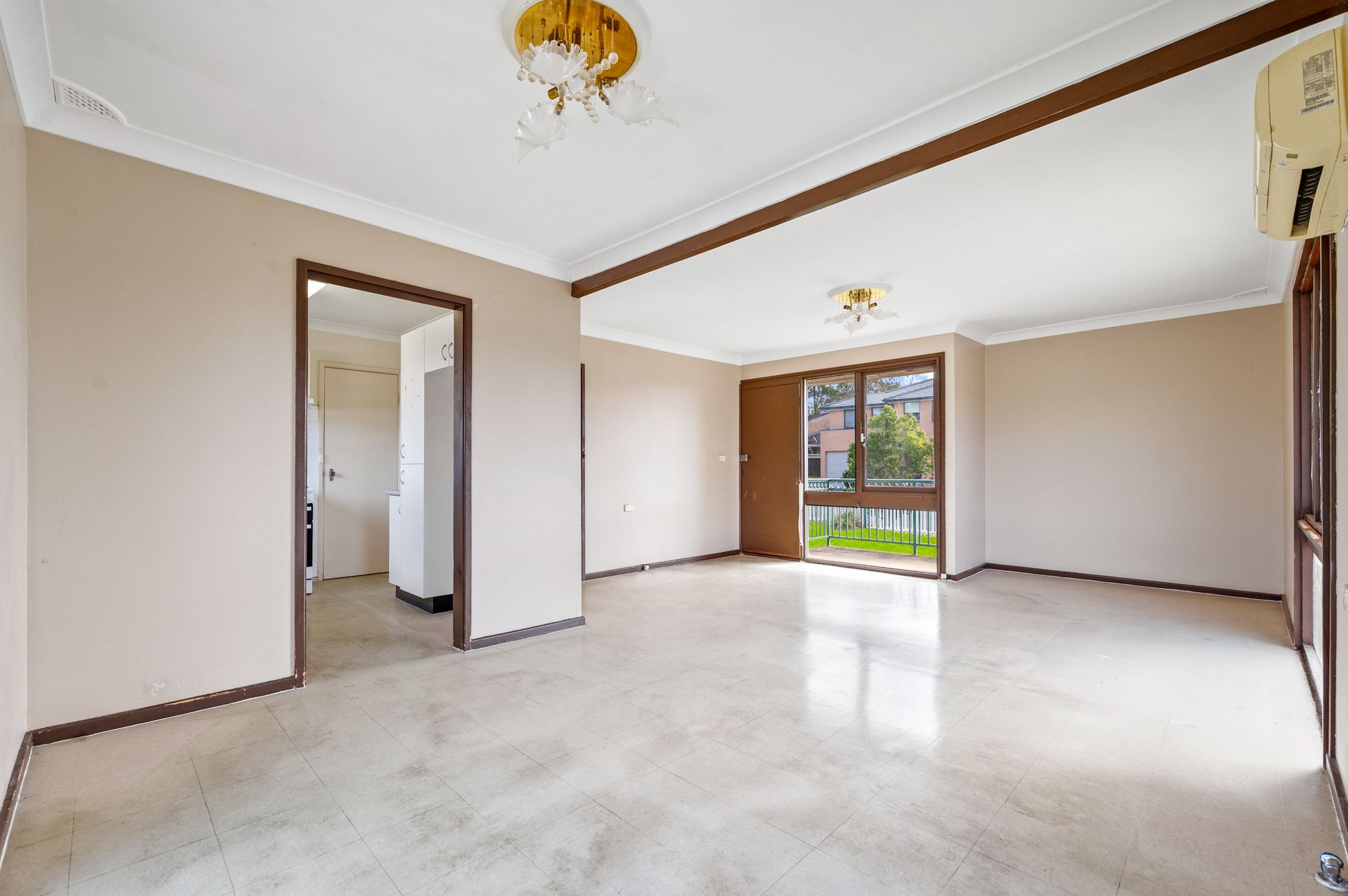 28 Docharty Street — photo 5 of 12