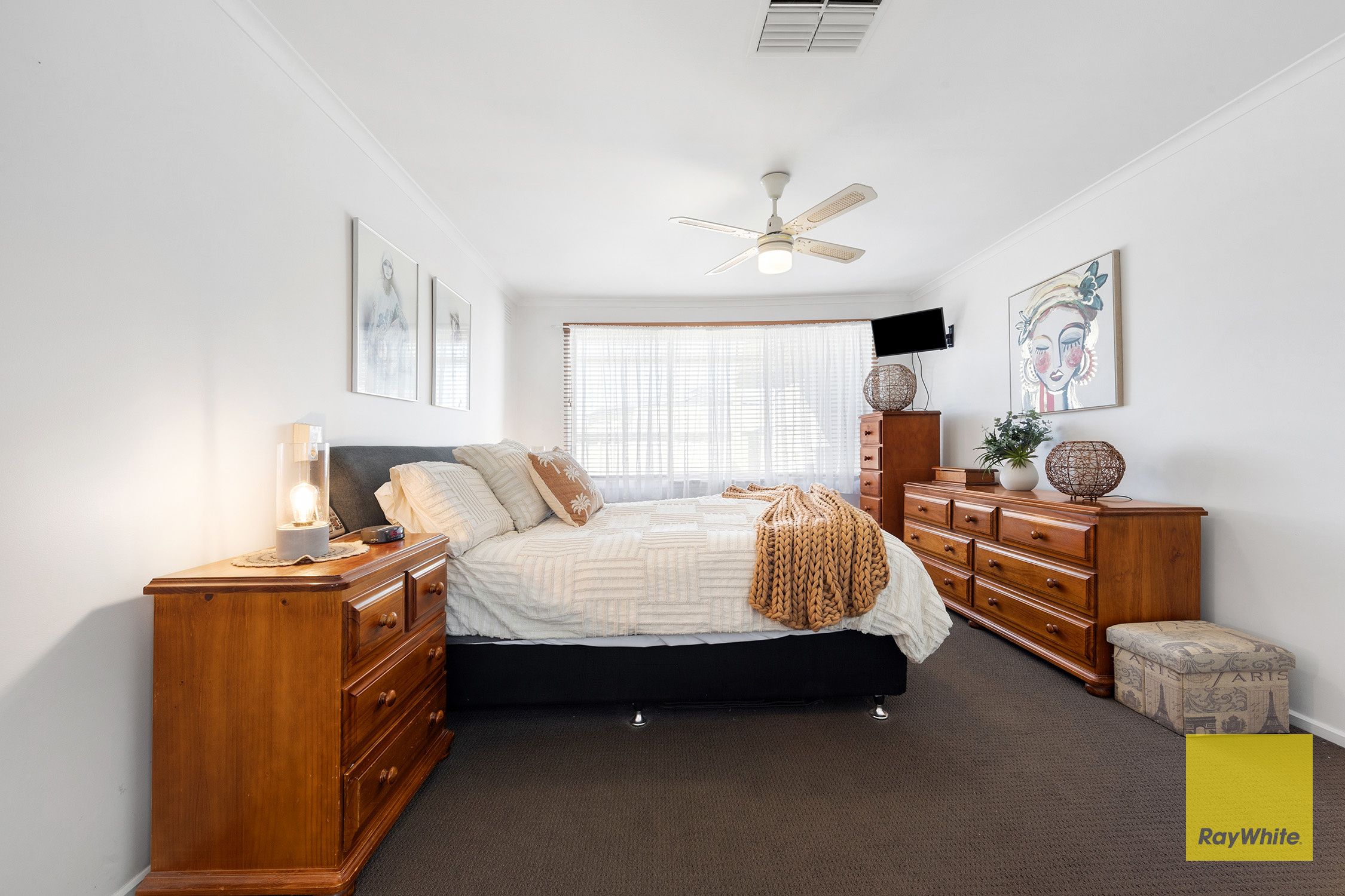 11 Woolstone Close — photo 8 of 20
