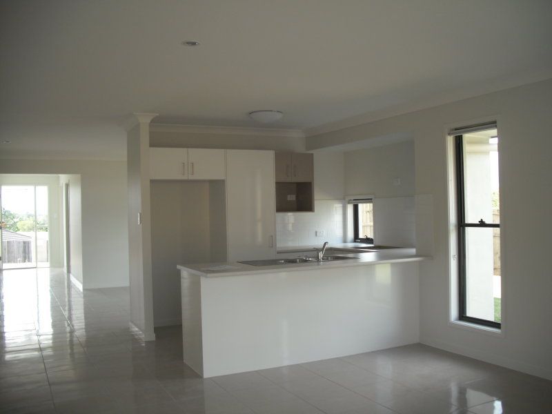 13 Blair Court, Goodna, QLD 4300