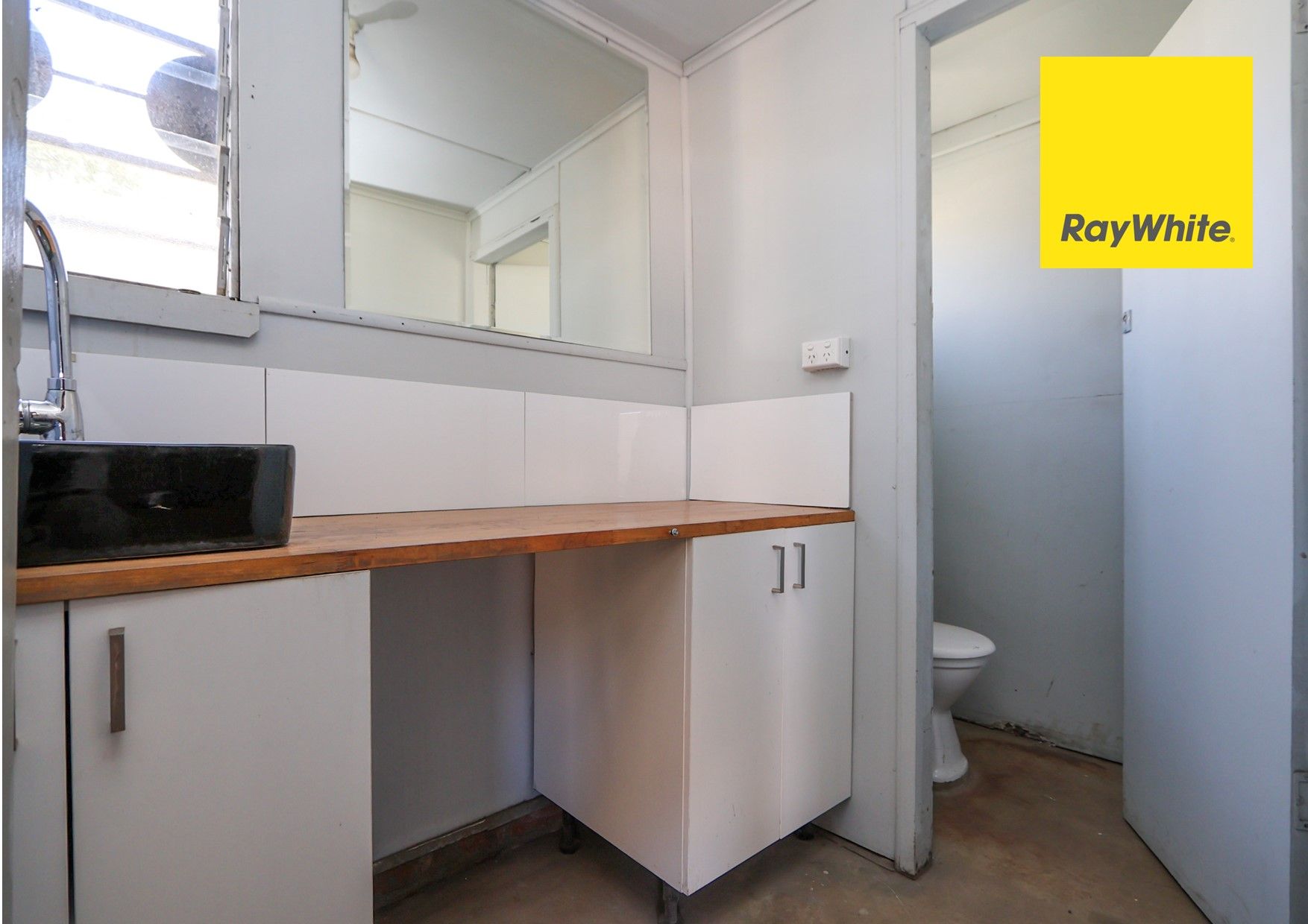 76 Ring Street — photo 10 of 22