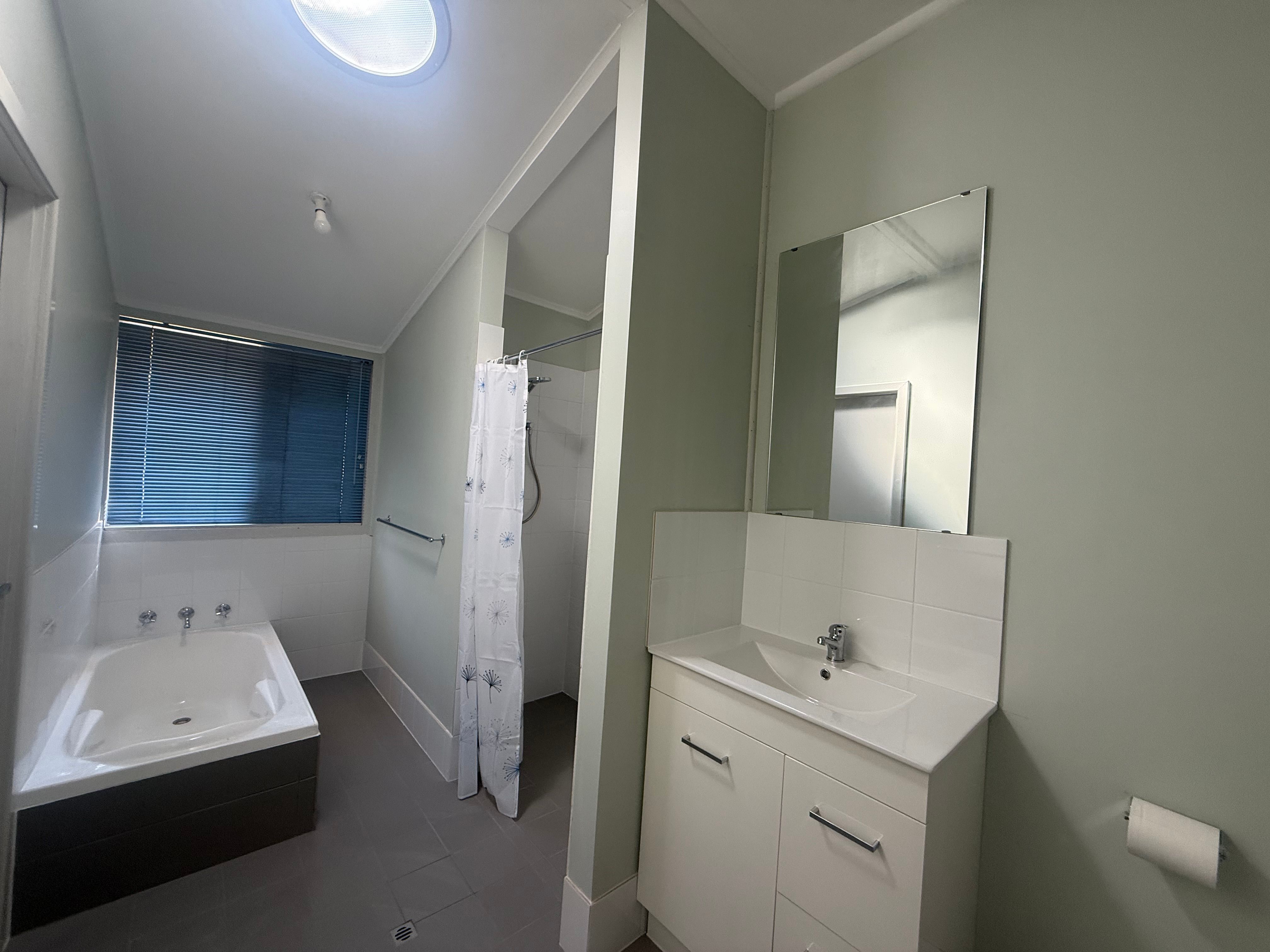 1 Van Emmerik Street — photo 5 of 18