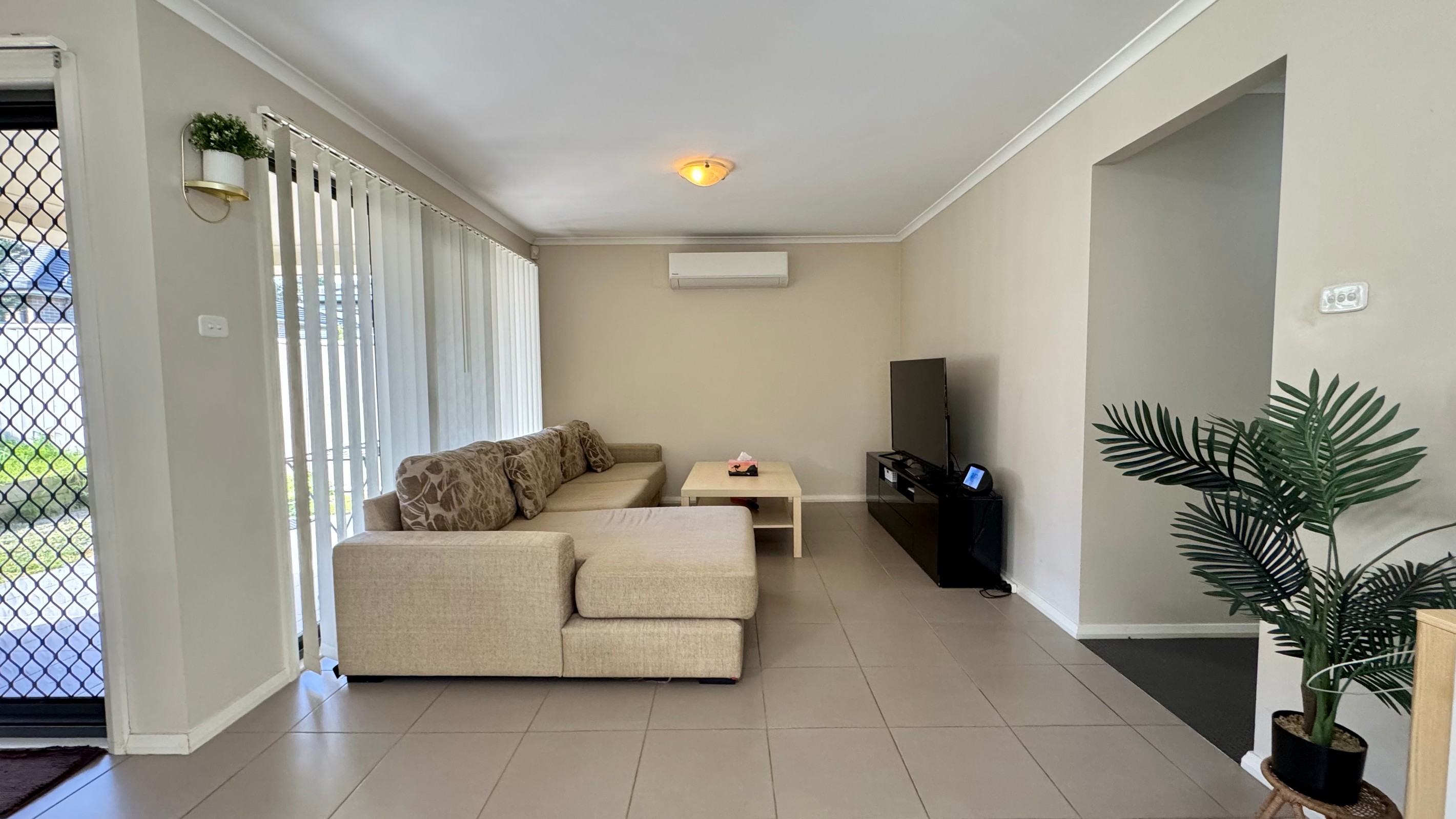 30 Elimatta Avenue, JORDAN SPRINGS, NSW 2747