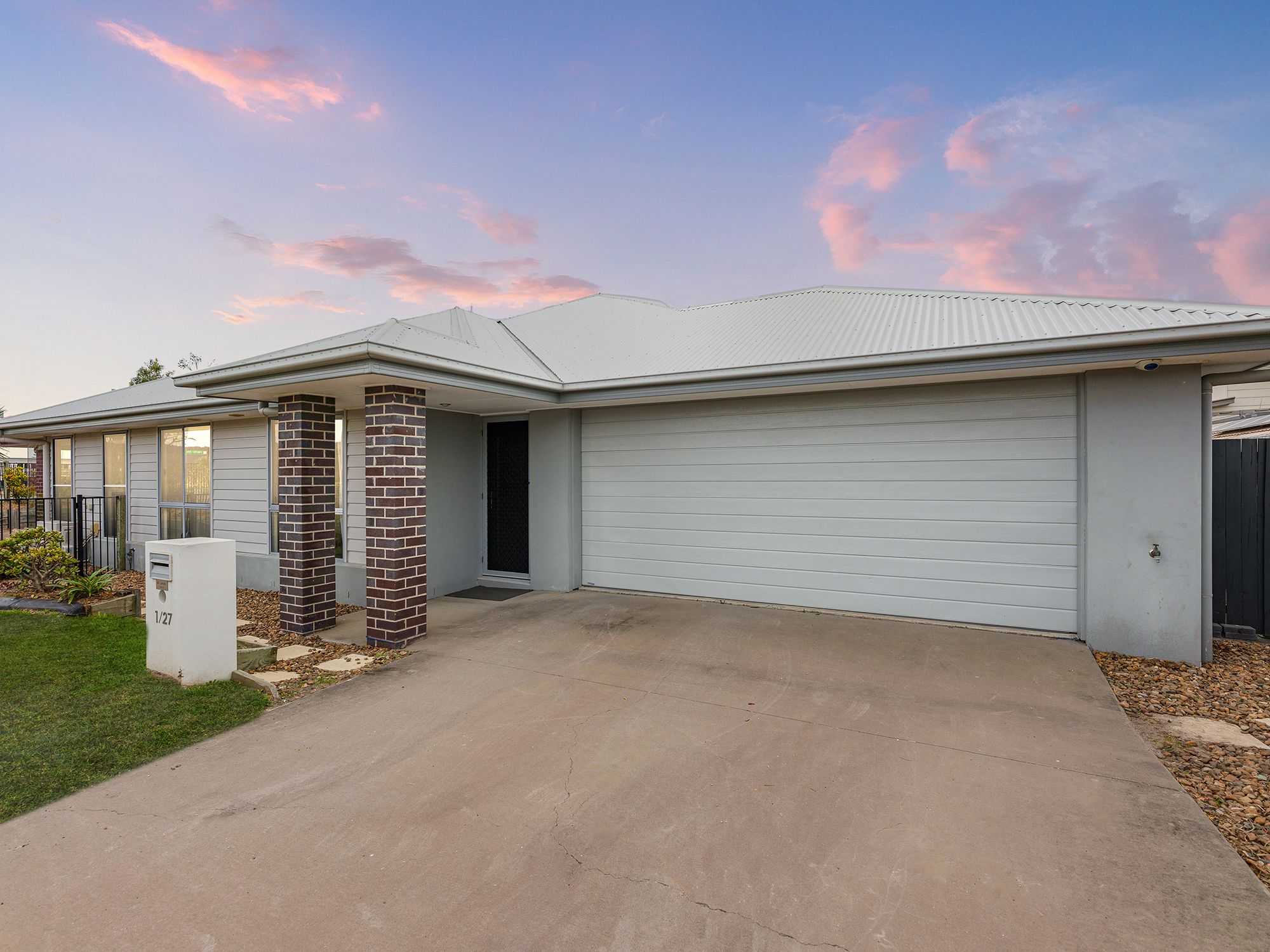 1/27 Hookes Terrace, Springfield Lakes, QLD 4300