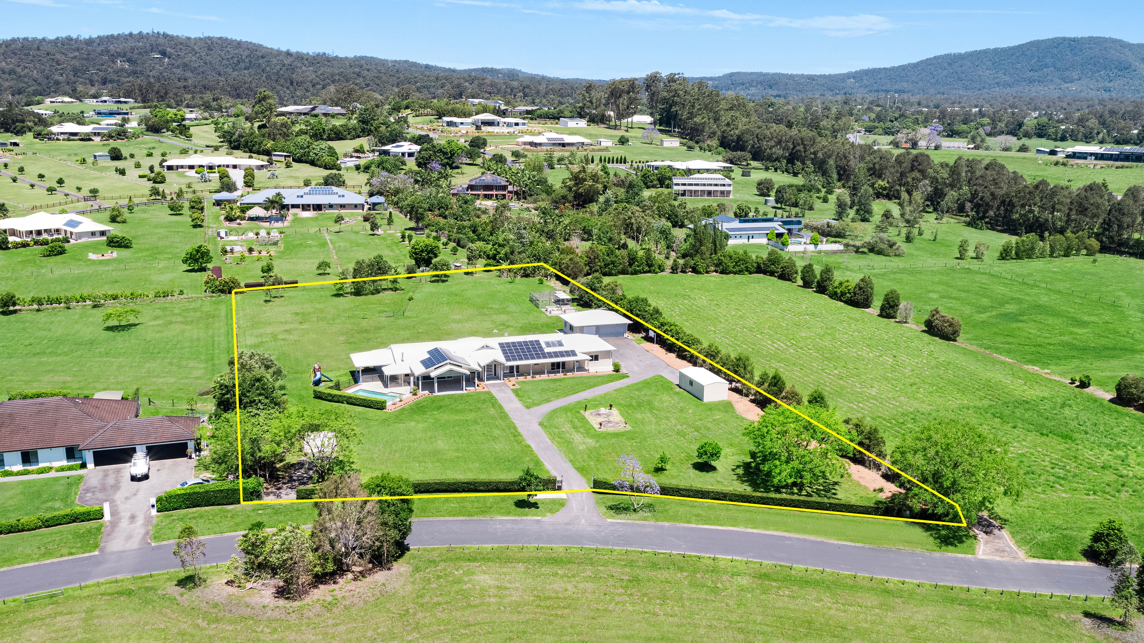 8 Sovereign Way, Samford Valley, QLD 4520 Sold House Ray White Samford