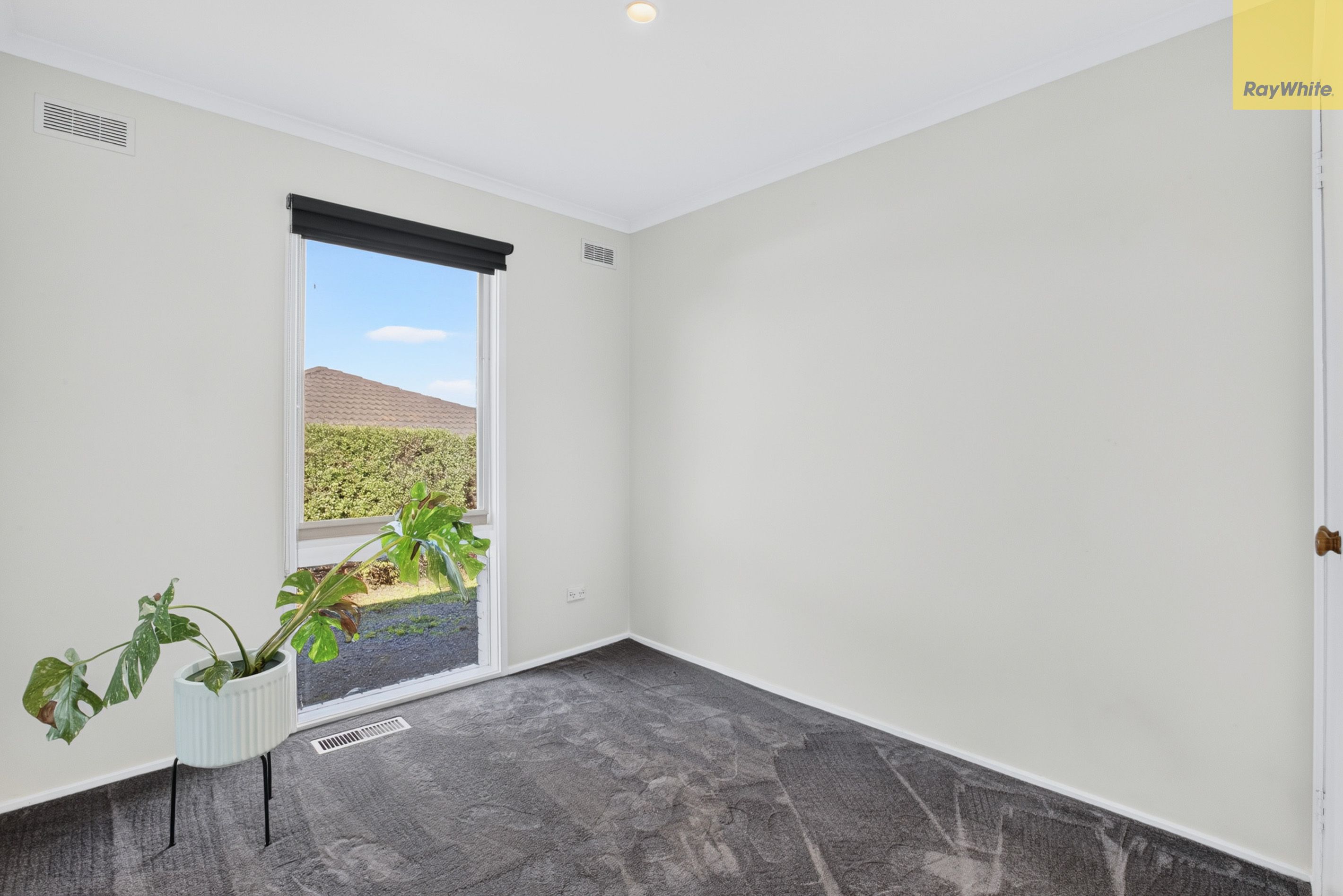 8 Nathan Drive — photo 10 of 19