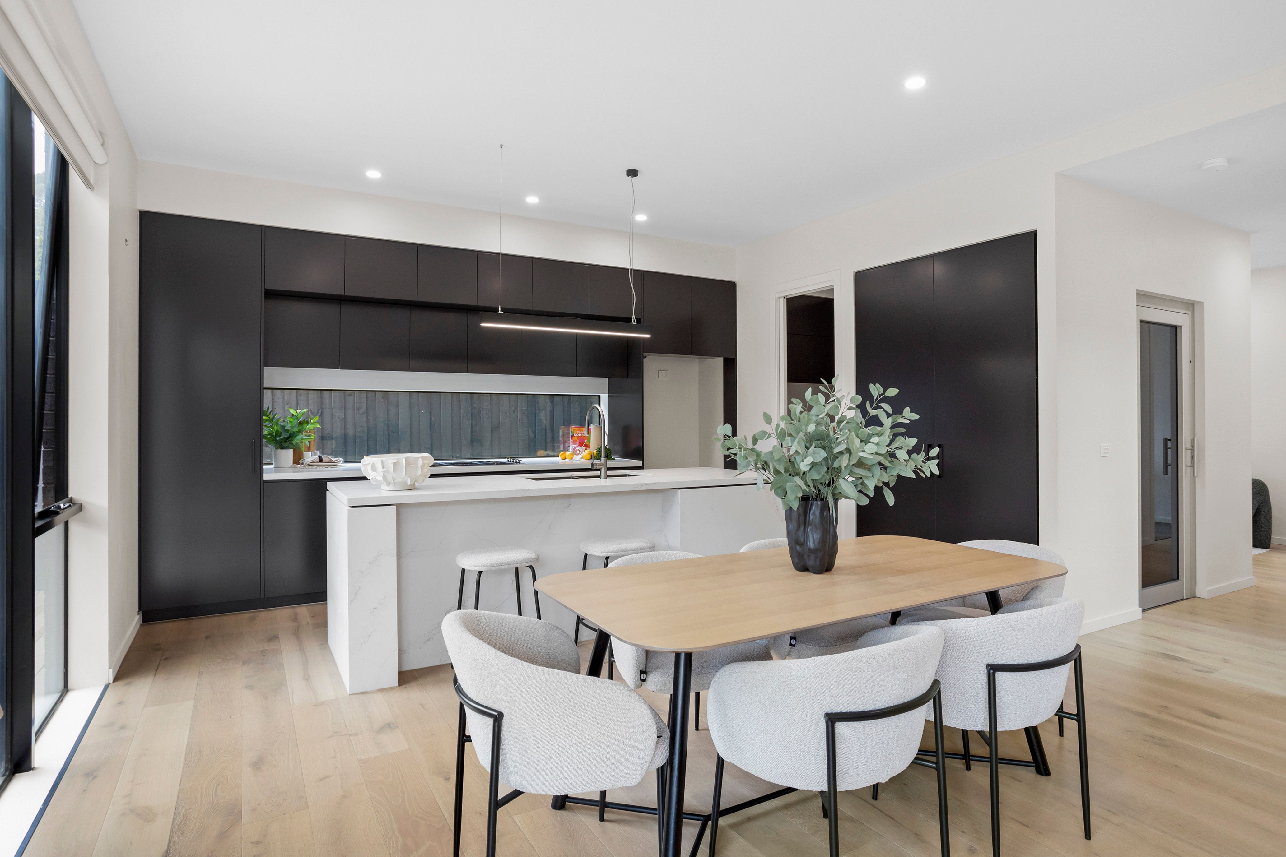 42/325 Station Street, Box Hill South, VIC 3128