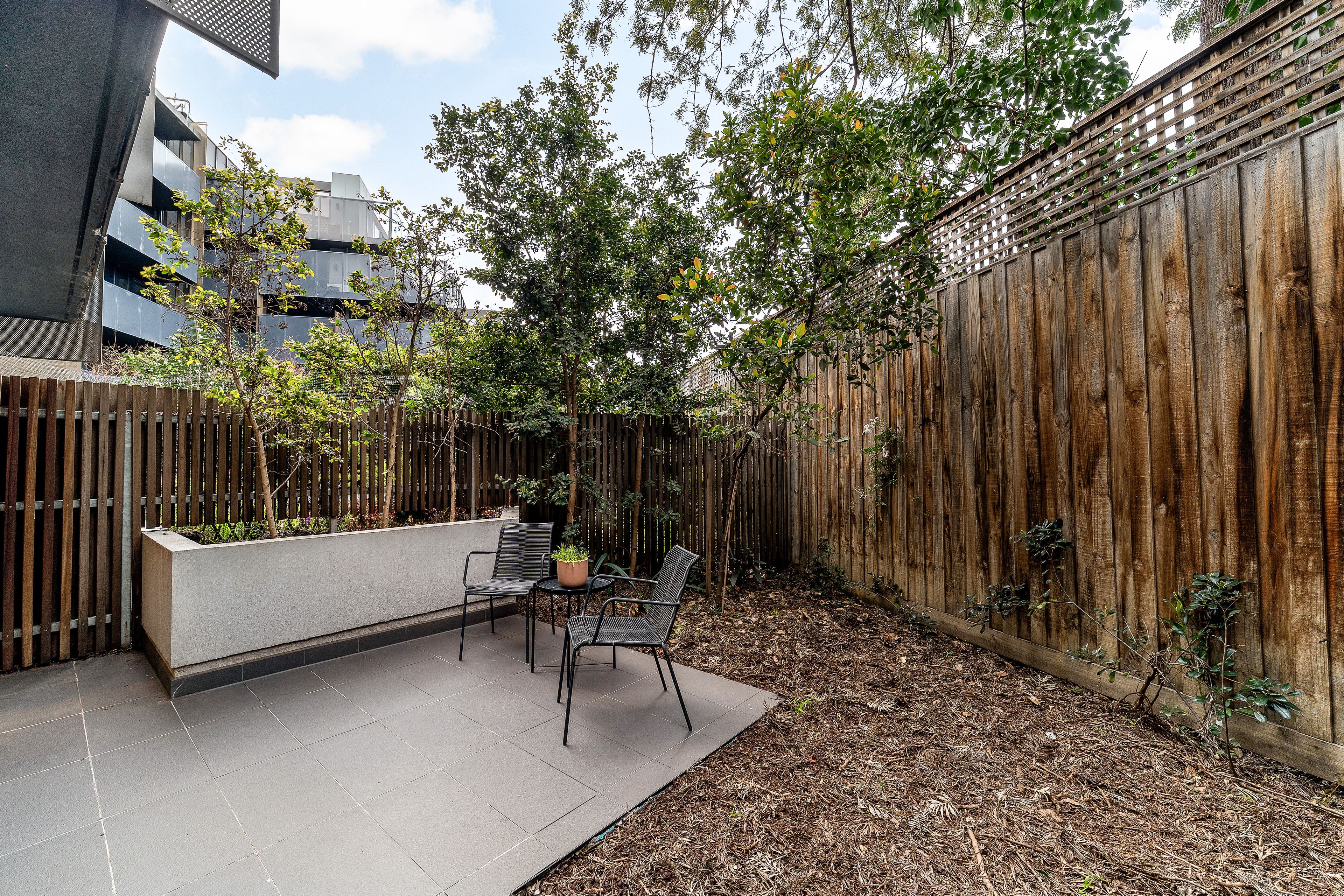 G4/25 Trent Street — photo 9 of 10