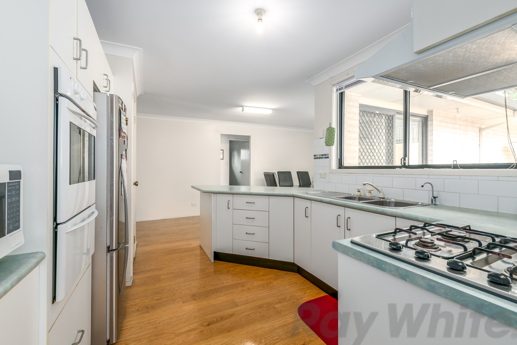 23 Southern Cross Drive, Woodrising, NSW 2284