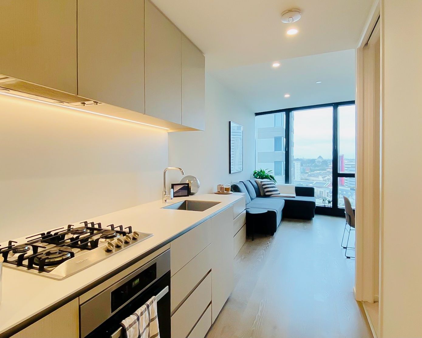 1410/70 Southbank Boulevard, Southbank, VIC 3006