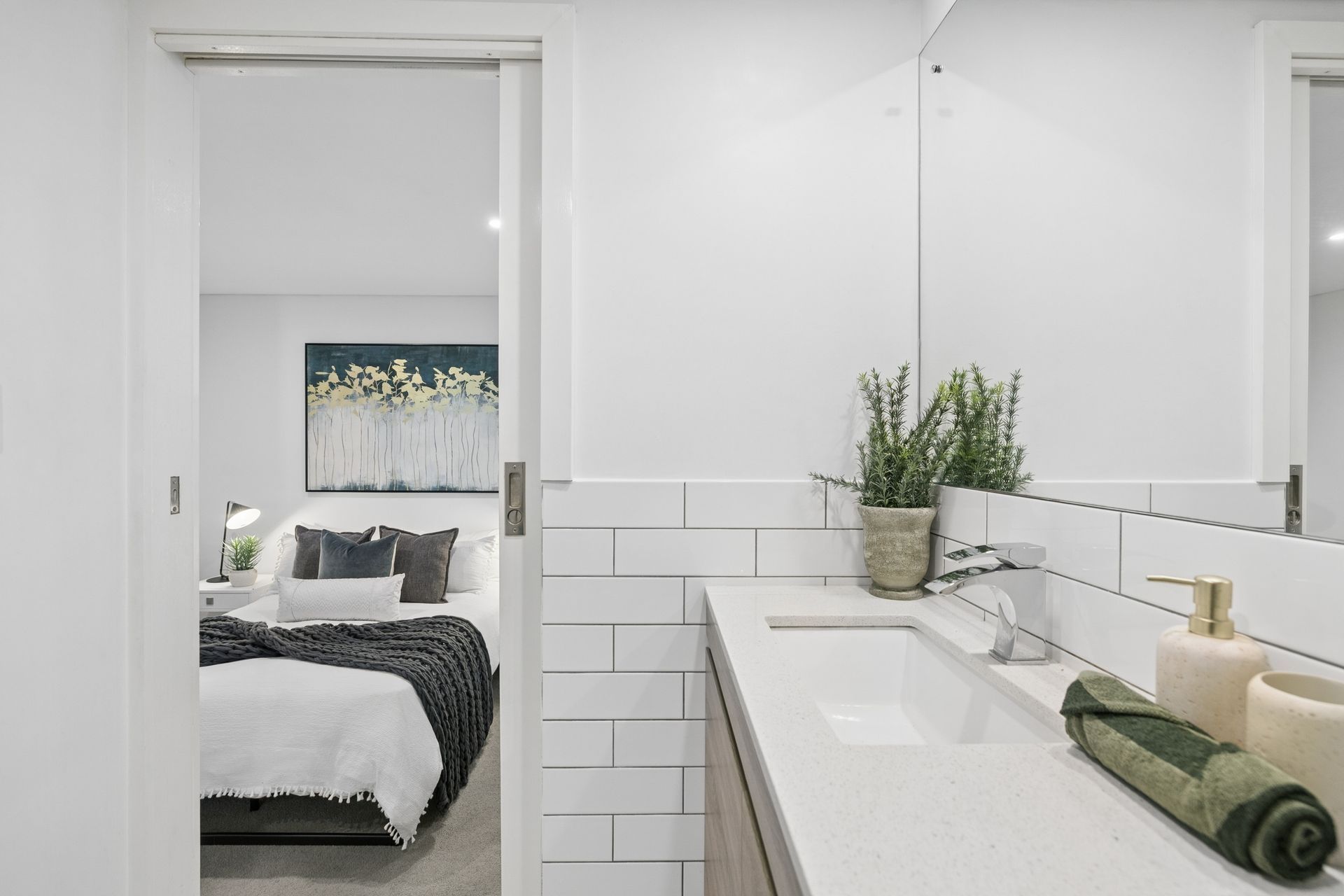 1/280 Charles Street — photo 18 of 27