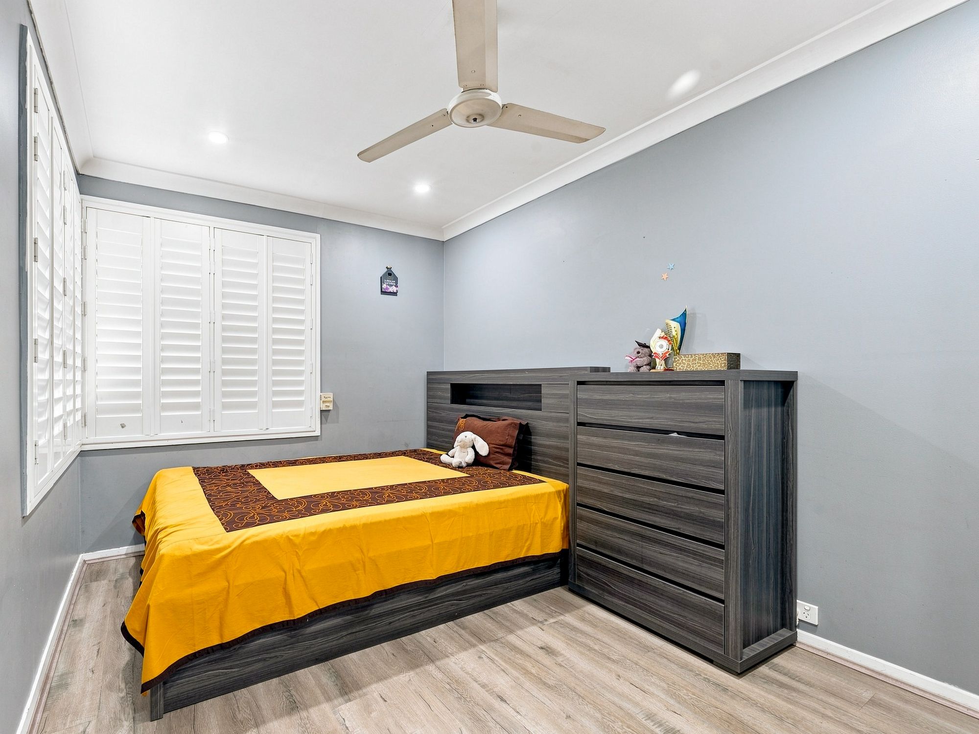 26 Megalong Crescent — photo 8 of 18