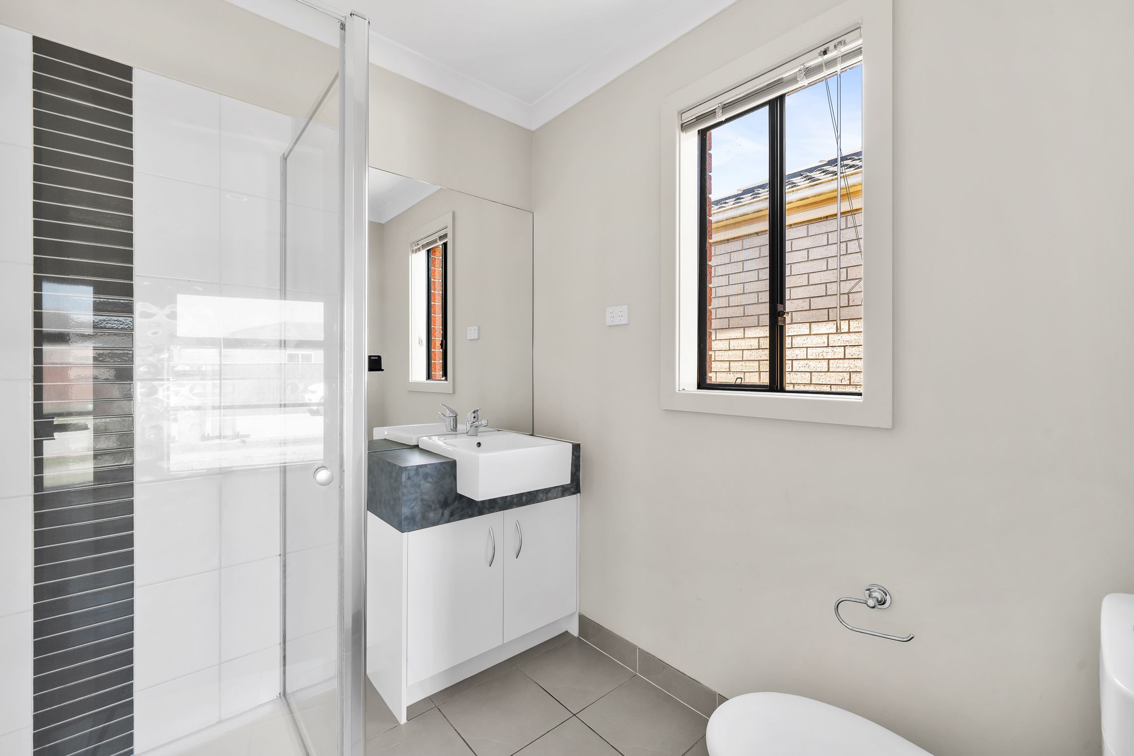 5 Albany Crescent — photo 6 of 10