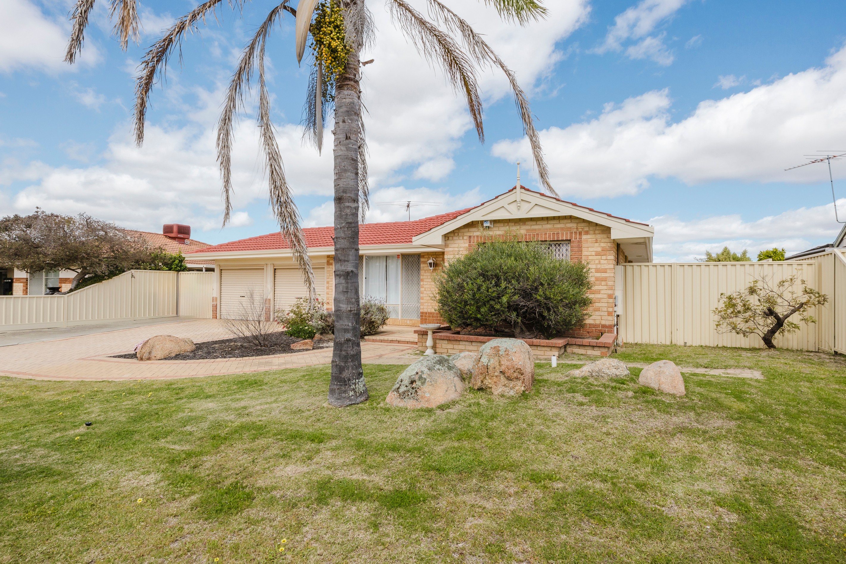 14 Hamelin Drive, Ballajura, WA 6066