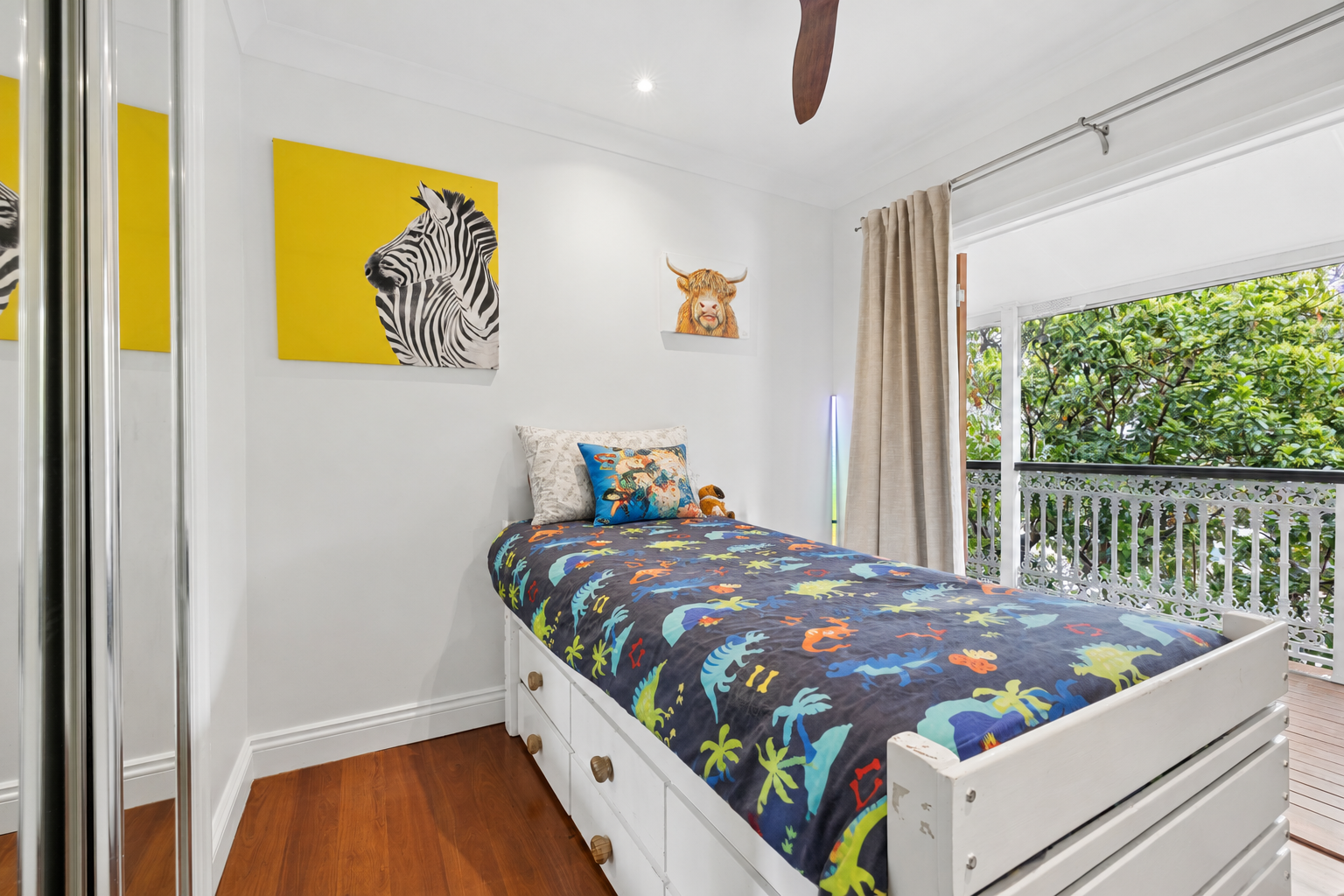 27 Dowse Street — photo 17 of 23