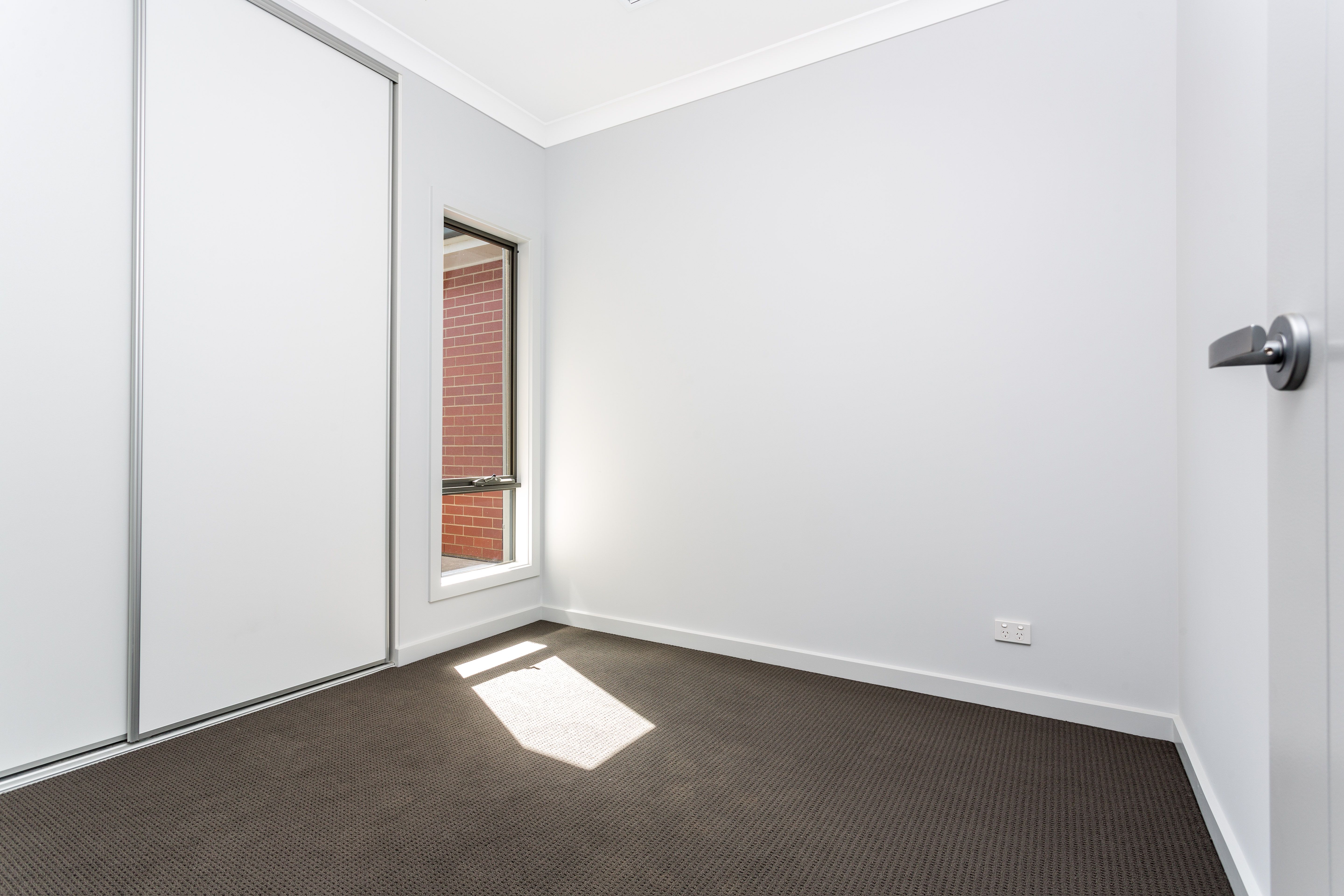 8A Golfers Avenue, Seaton, SA 5023