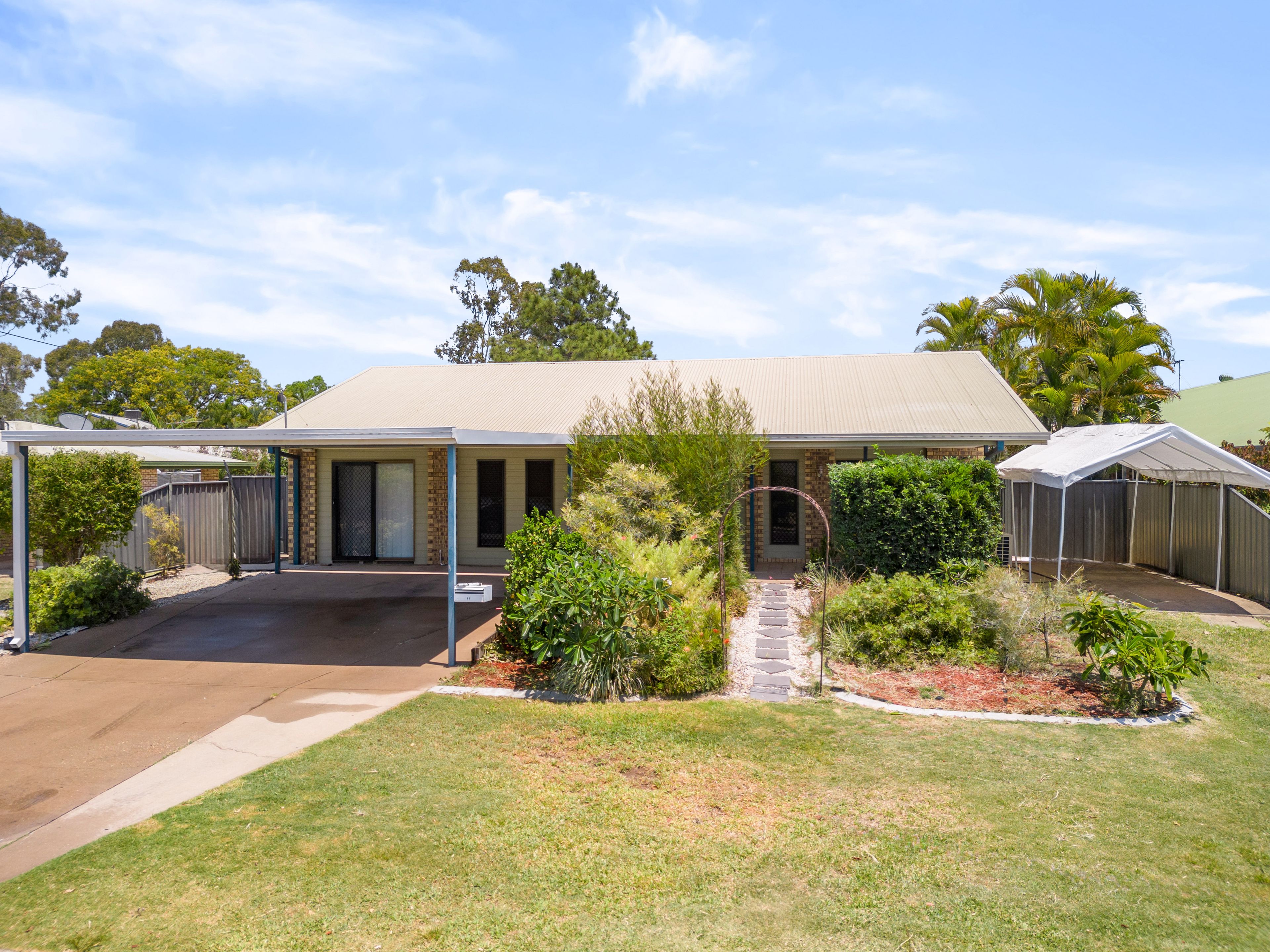 11 Barry Street, Emerald QLD 4720