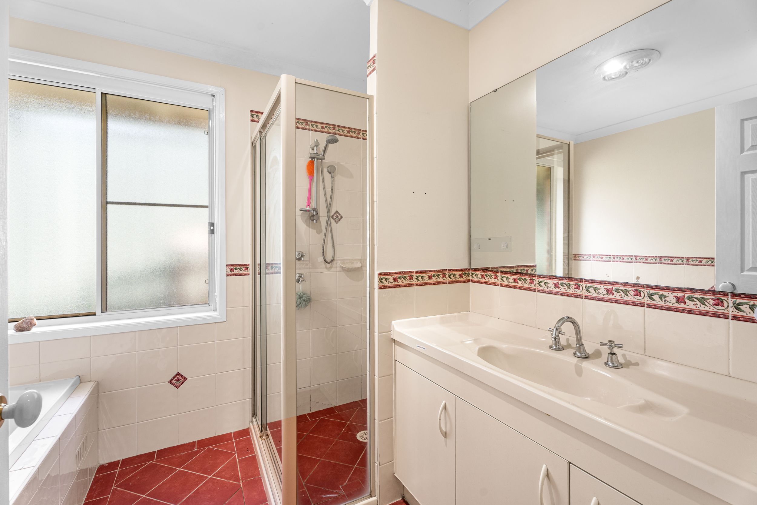 108 Glengarry Drive, Glenmore Park, NSW