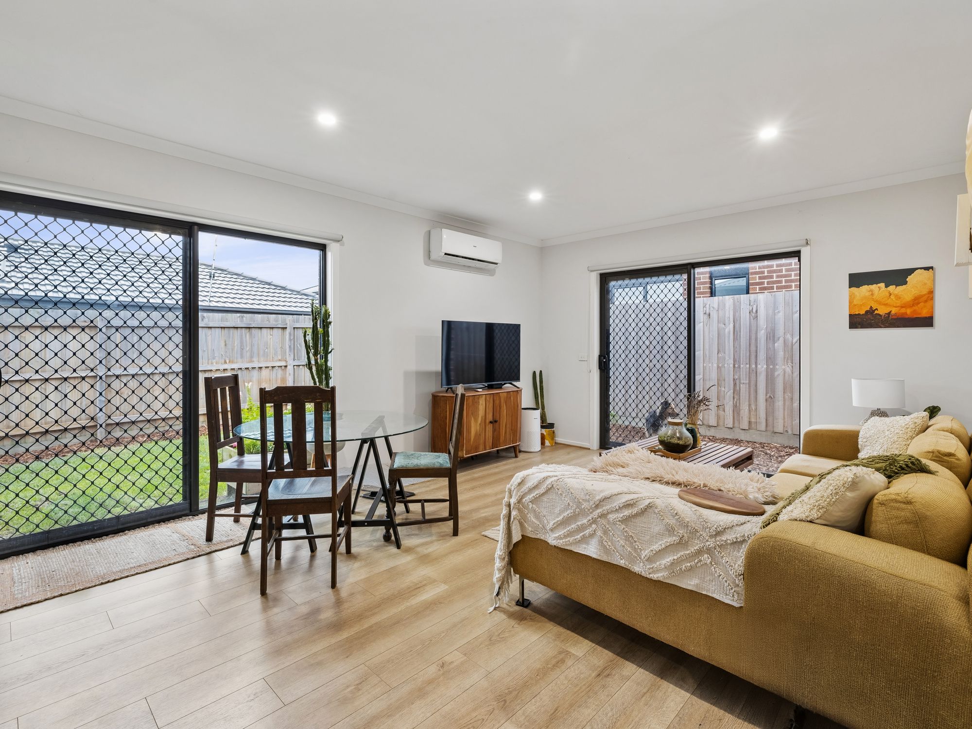 15 Furlong Crescent — photo 5 of 18