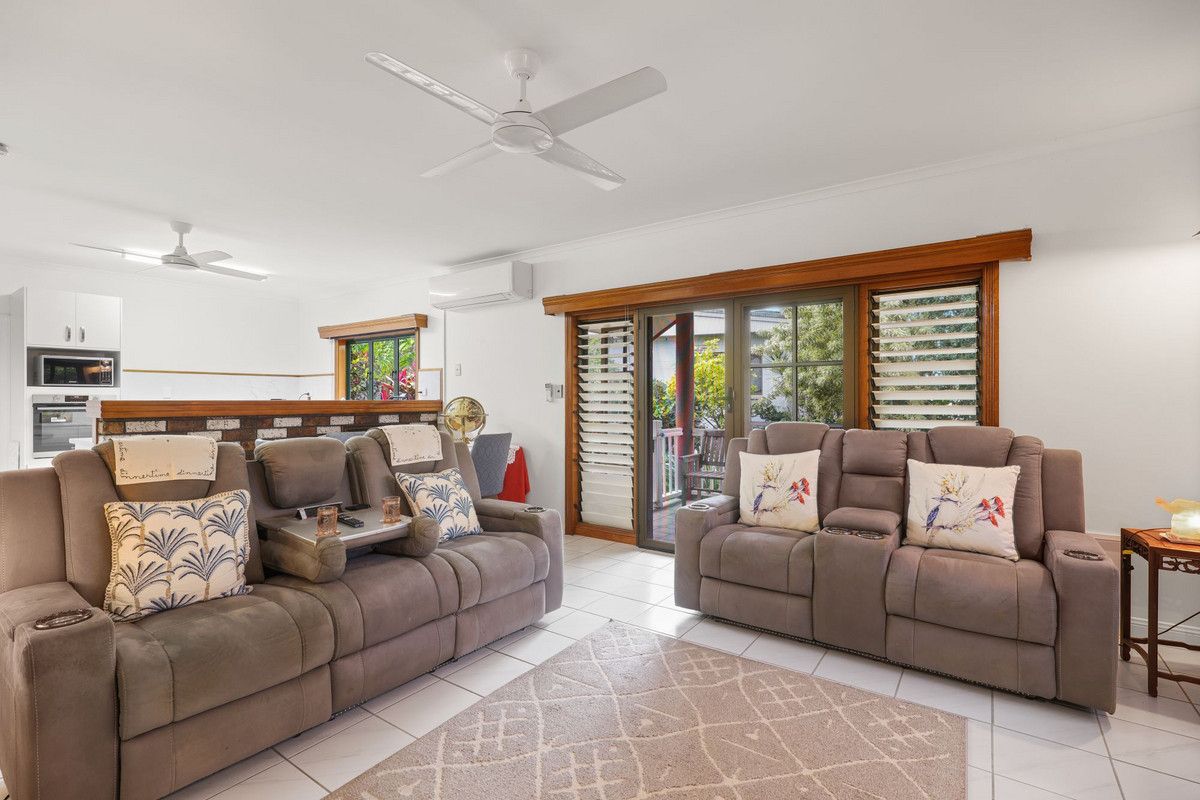 1/9 Bon Villa Avenue — photo 4 of 20