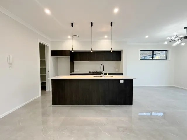 10 Ventasso Street, Box Hill, NSW 2765