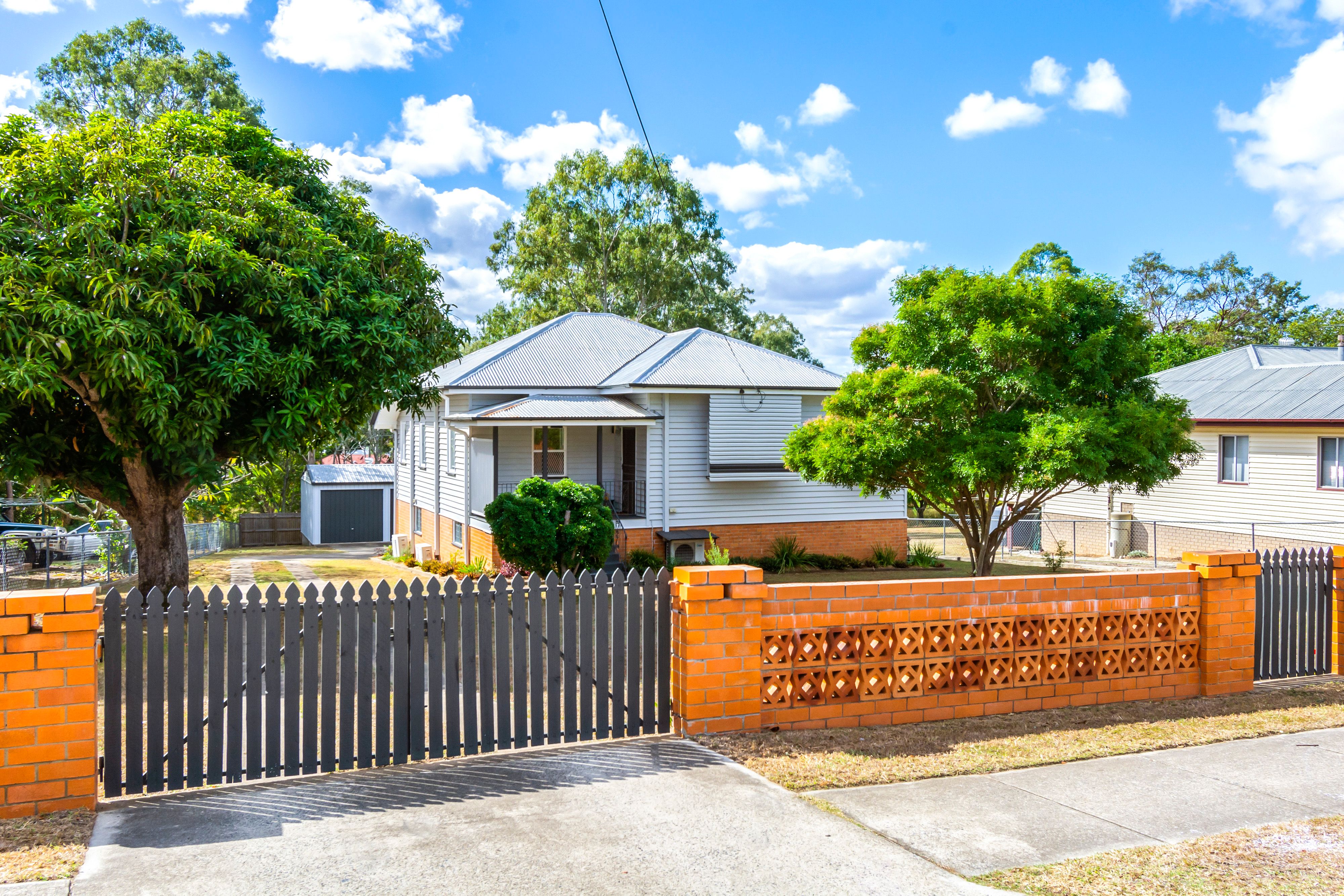 27 Waterworks Road, North Ipswich, QLD 4305