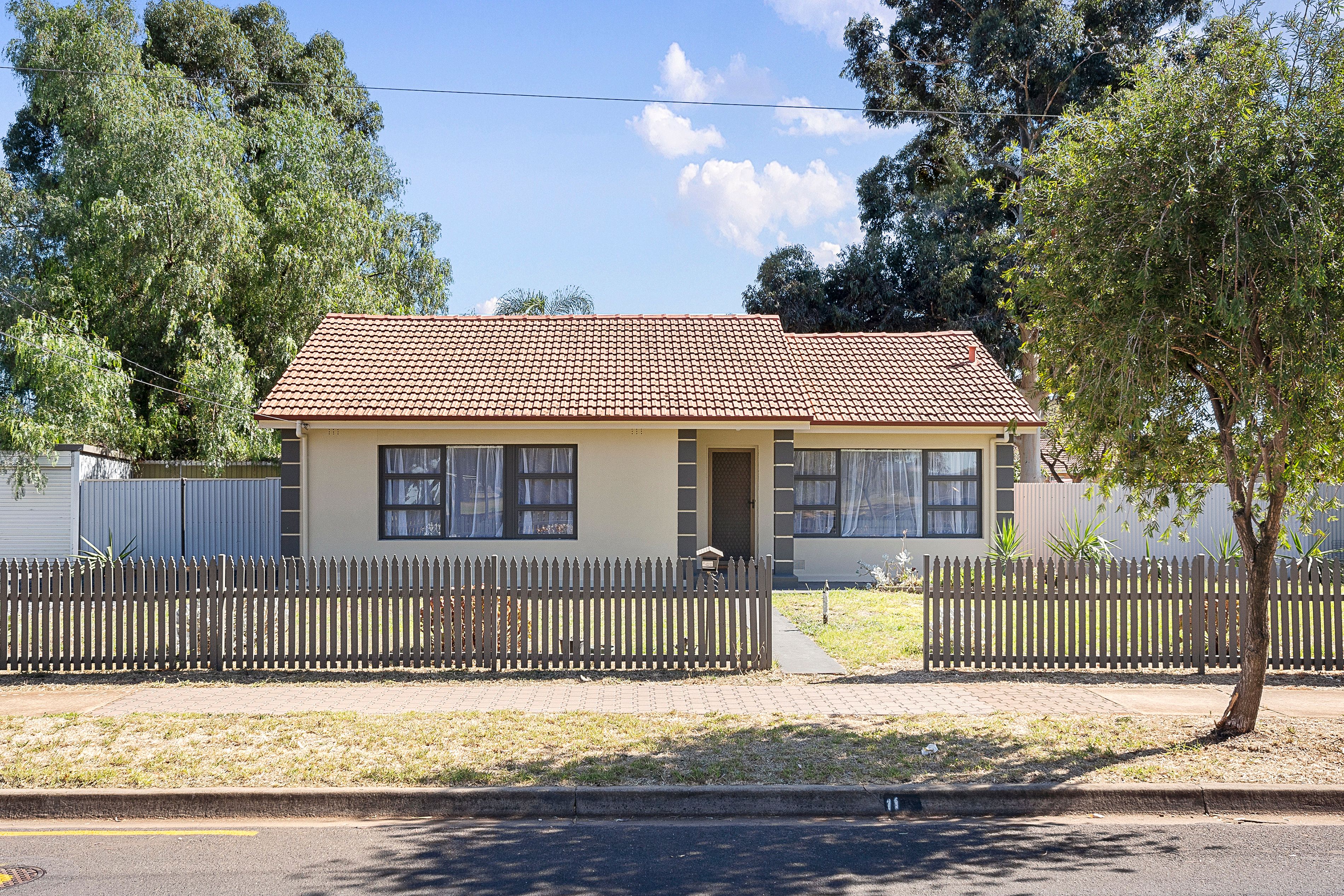 11 Armstrong Avenue, Parafield Gardens, SA 5107